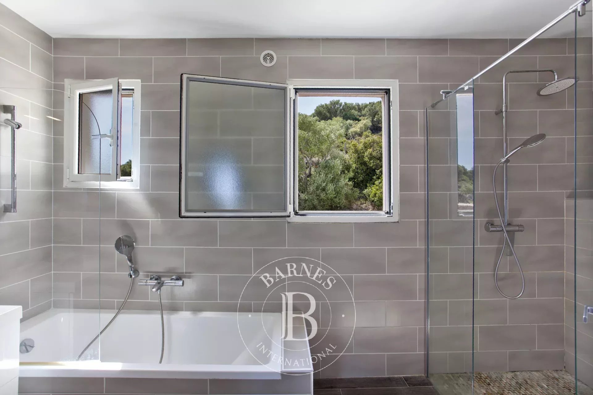 L'Ile Rousse, contemporary villa 5 bedrooms, panoramic sea and mountains views - picture 9