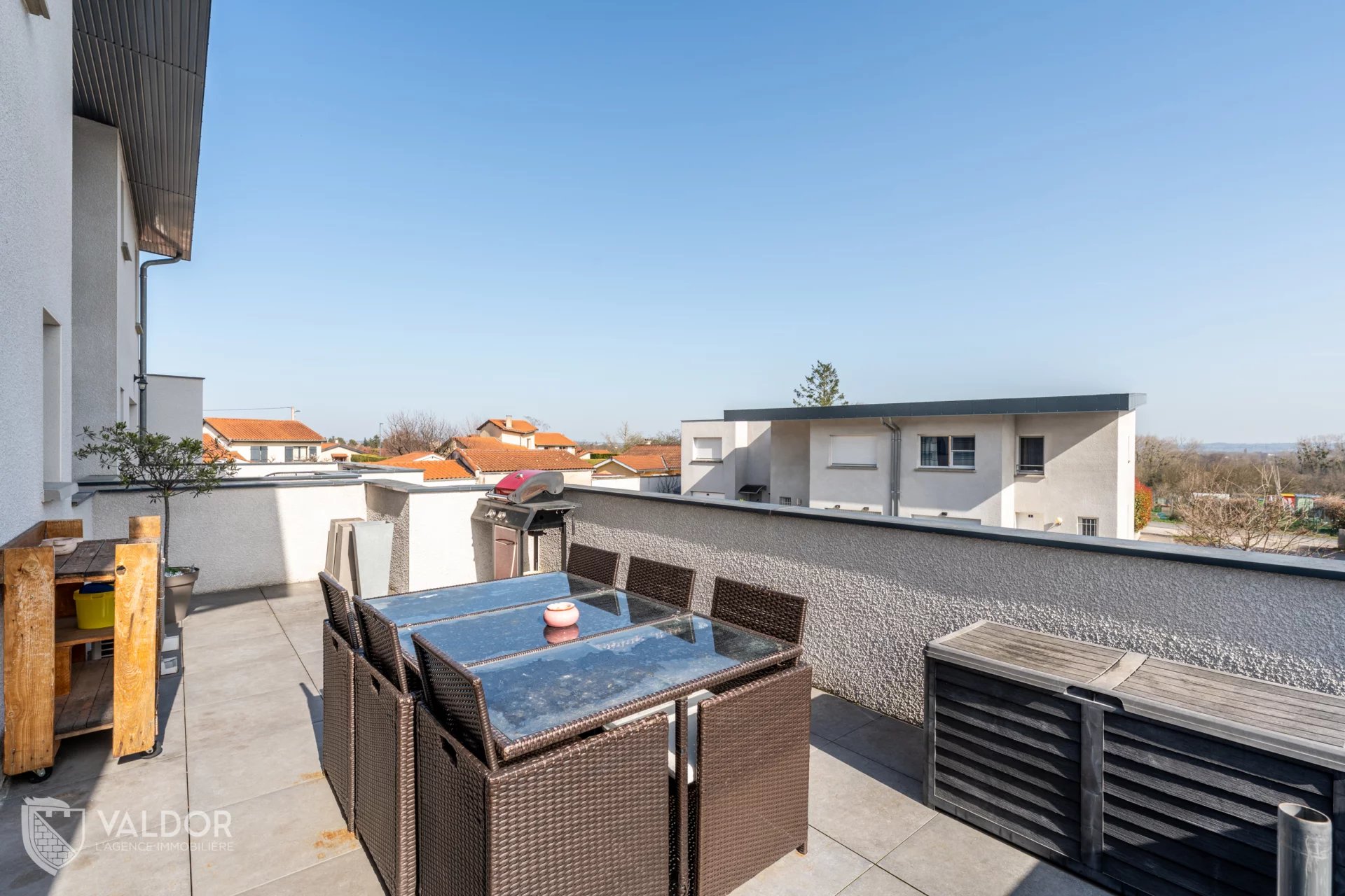 Appartement duplex en attique de 121 m² avec terrasse