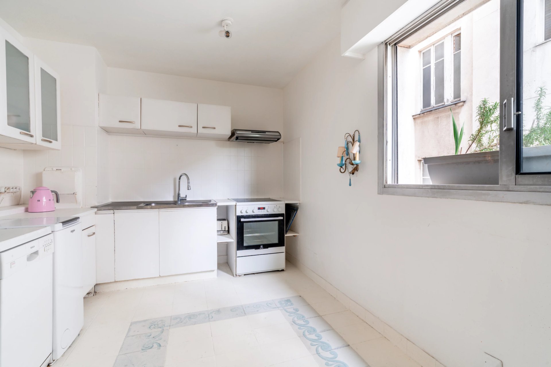 2 Bedroom Apartment/Flat's Image 6