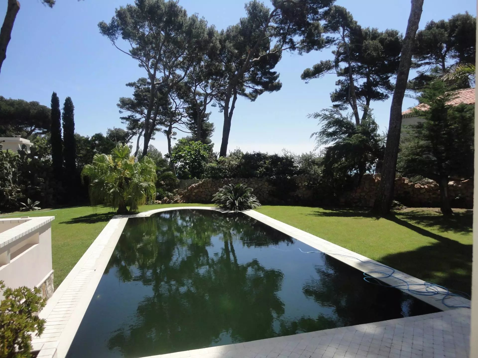 Proches des plages de la Salis, jolie Provençale avec 5 chambres au Cap d'Antibes