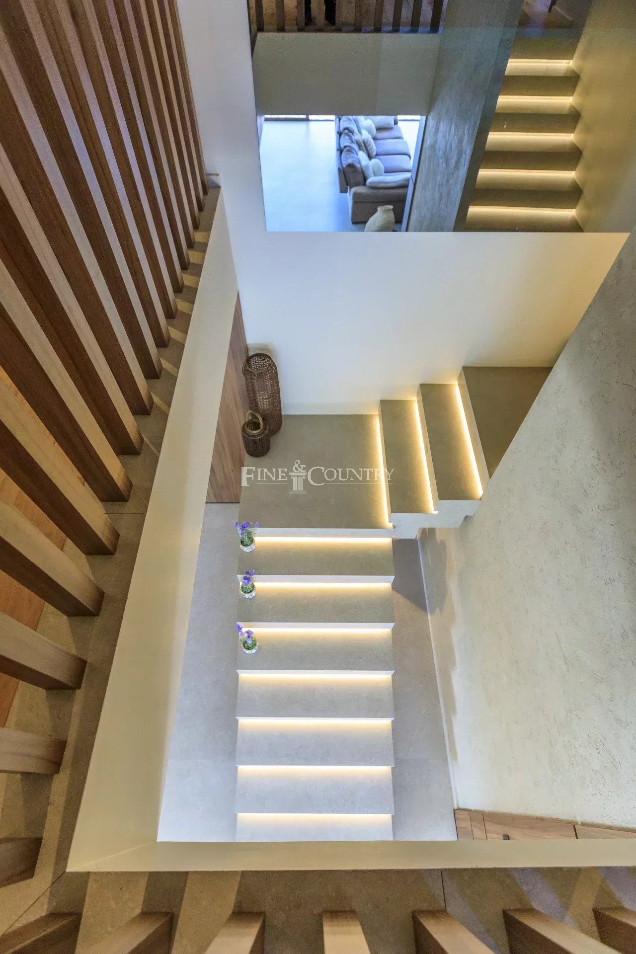 Photo of Villa for Sale in Mandelieu with Panoramic View