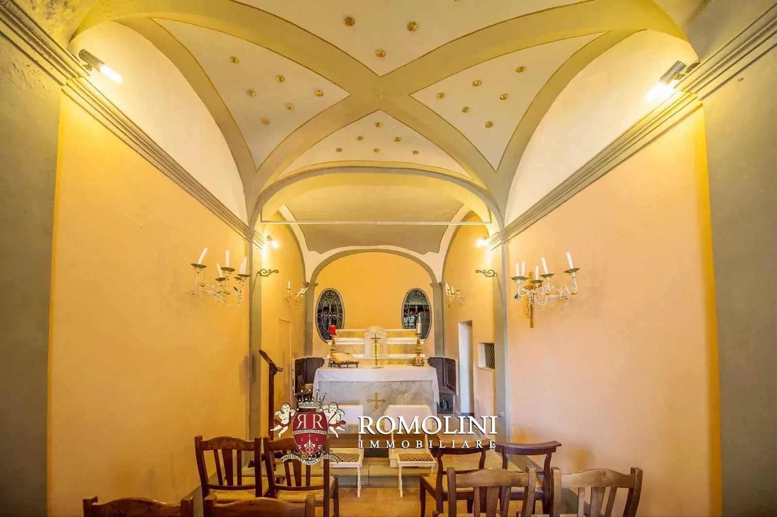 53 Bedroom Vineyard's Image 46