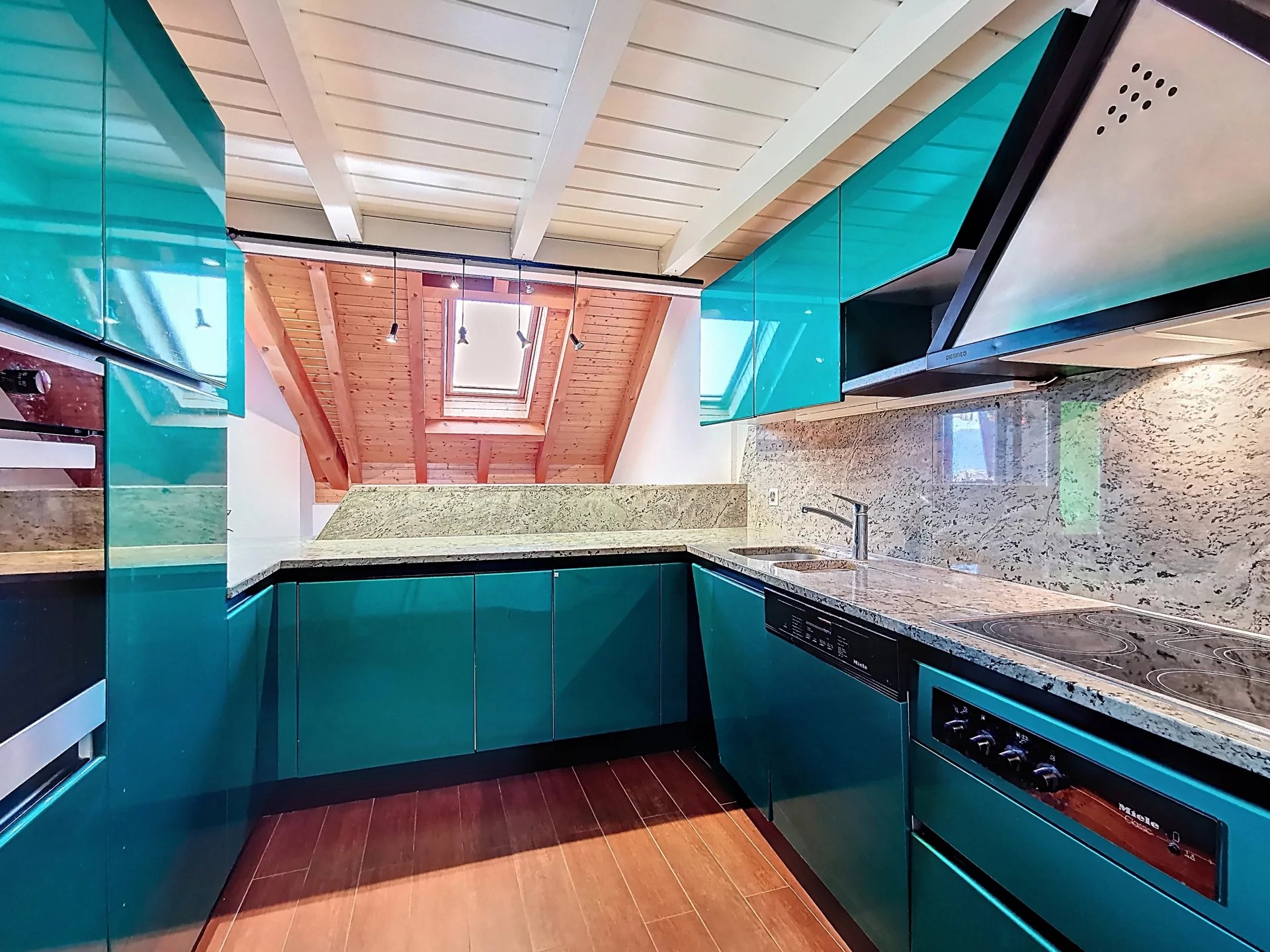 Charmant duplex 4.5 pièces avec mezzanine !