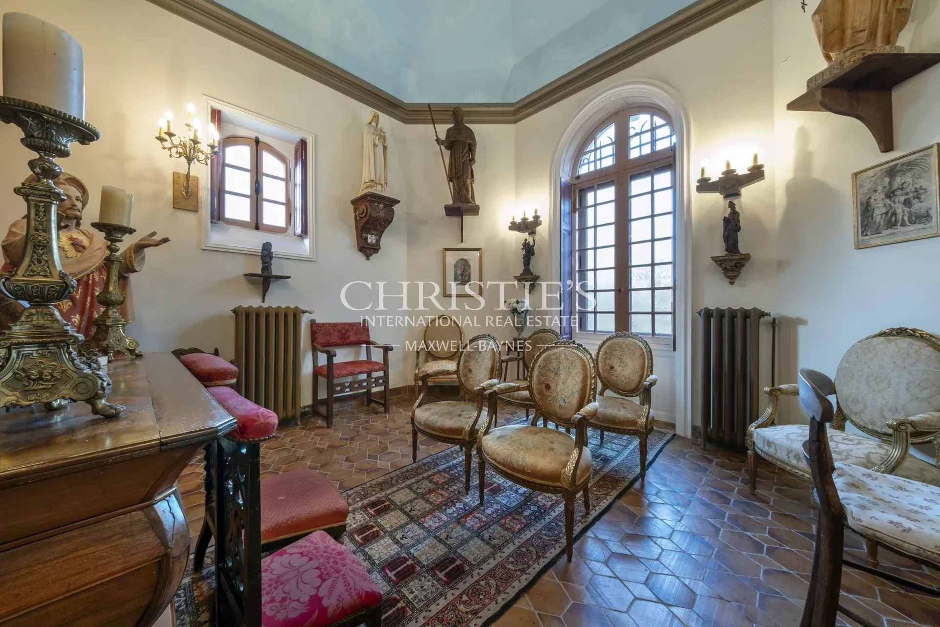 11 Bedroom Chateau's Image 14
