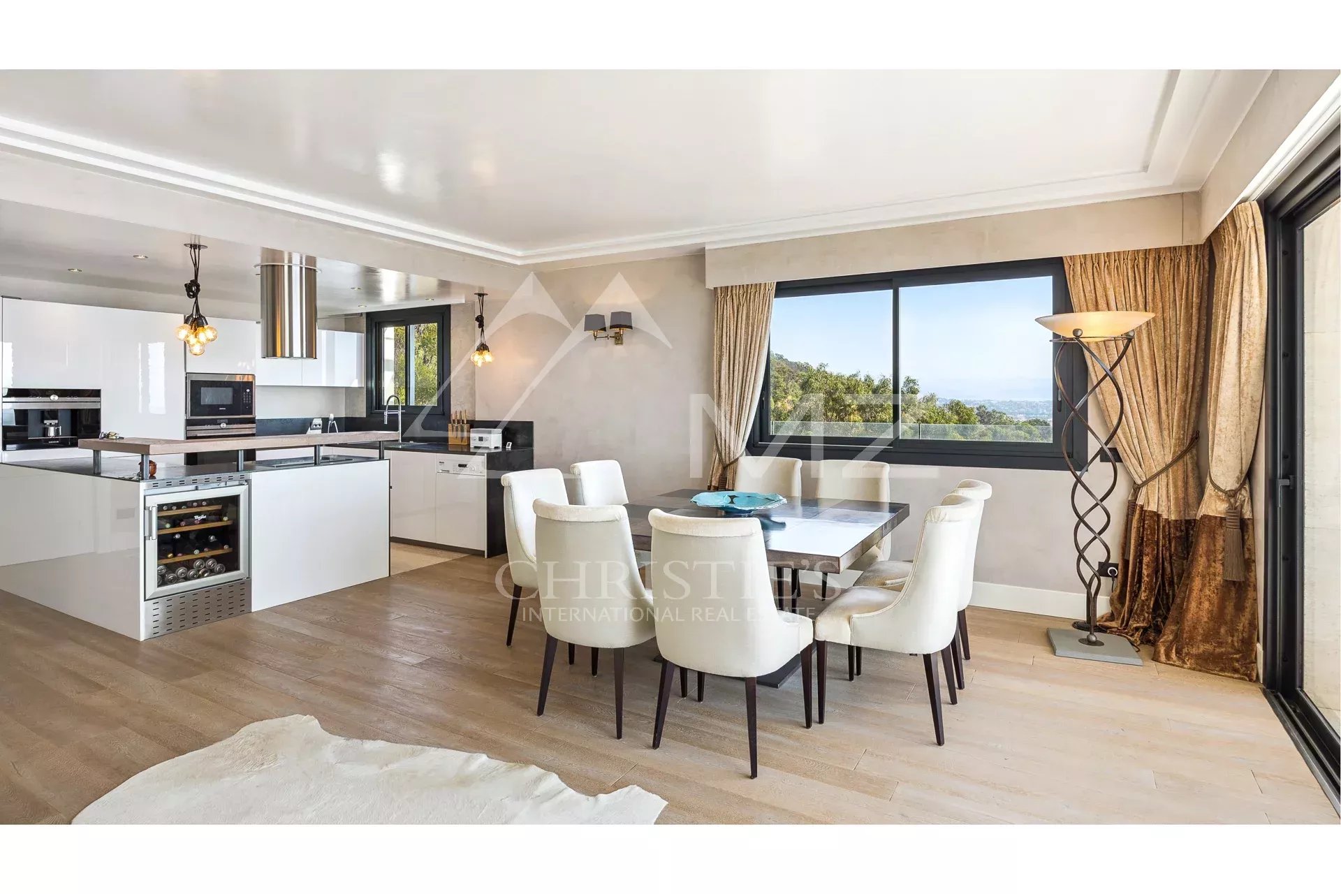 2 Bedroom Apartment/Flat's Image 7