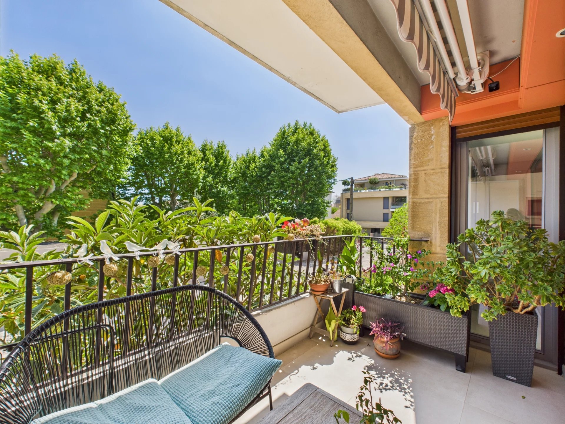 Renovated 3 bedroom apartment close to the city center in Aix-en-Provence