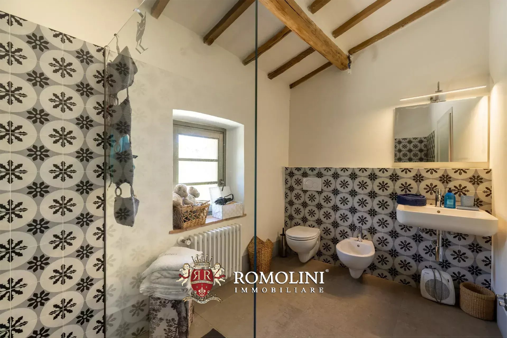 6 Bedroom Villa/Townhouse's Image 121