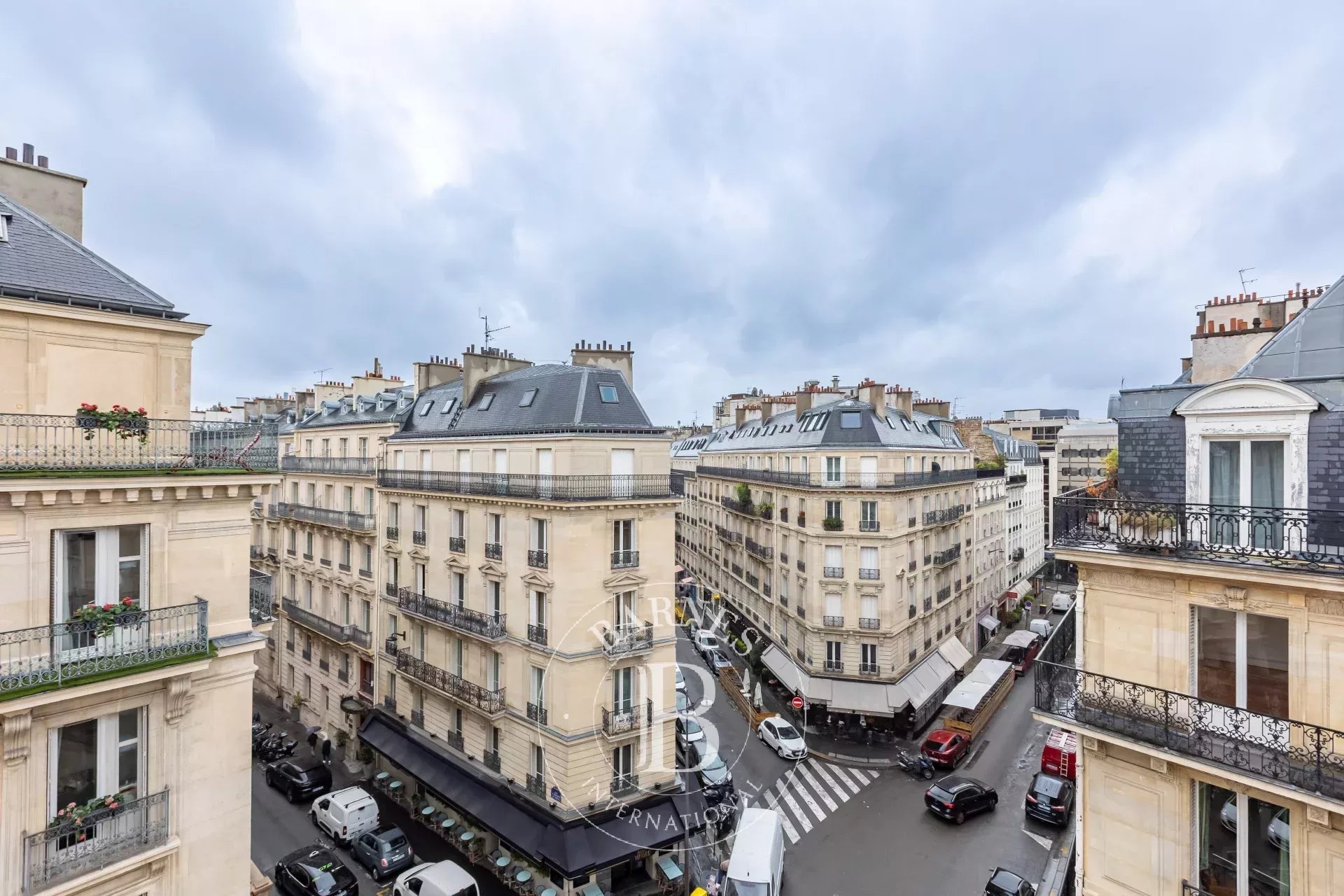 Daire Paris 8ème - picture 10