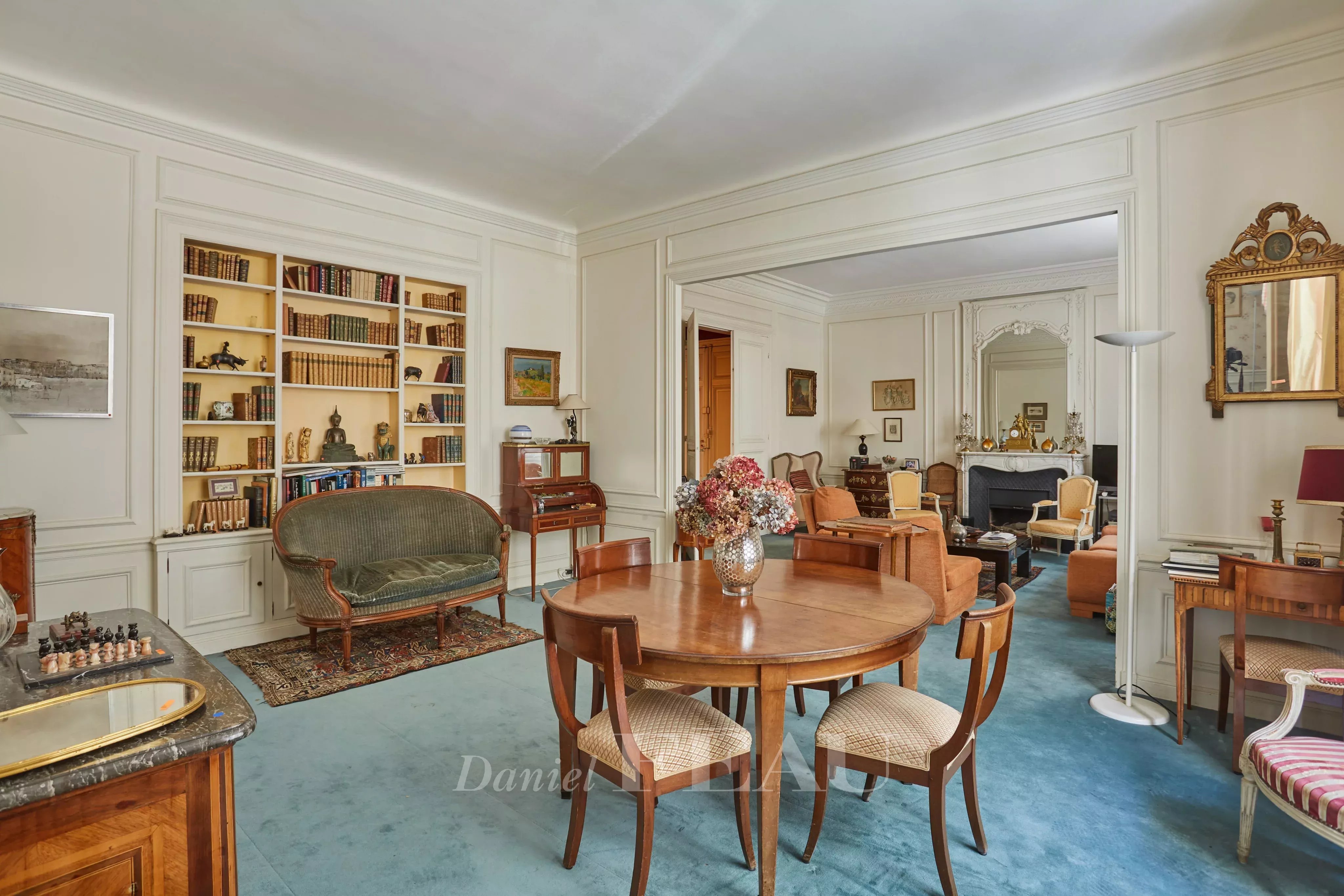 Sale Apartment Paris 16th