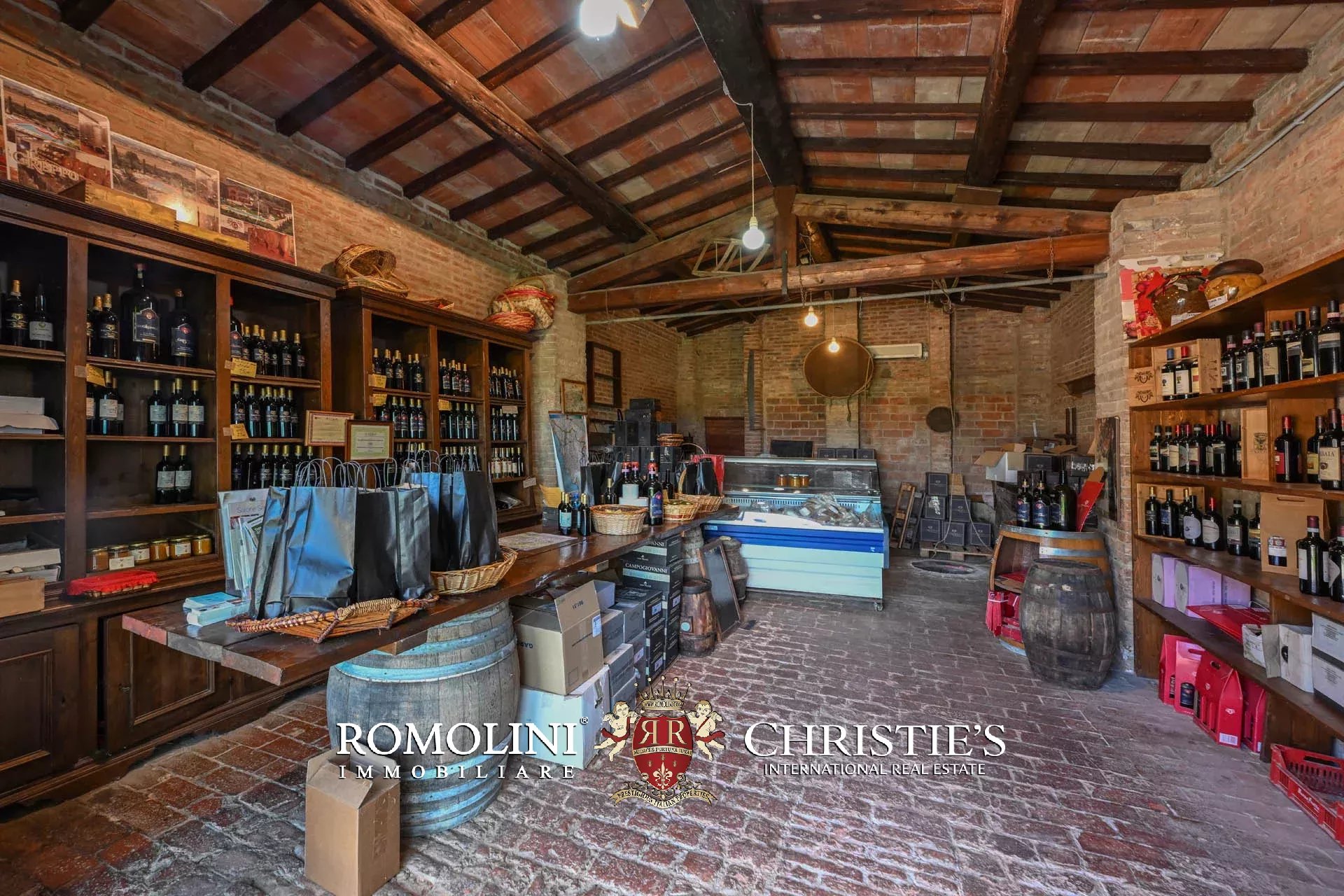 34 Bedroom Vineyard's Image 40
