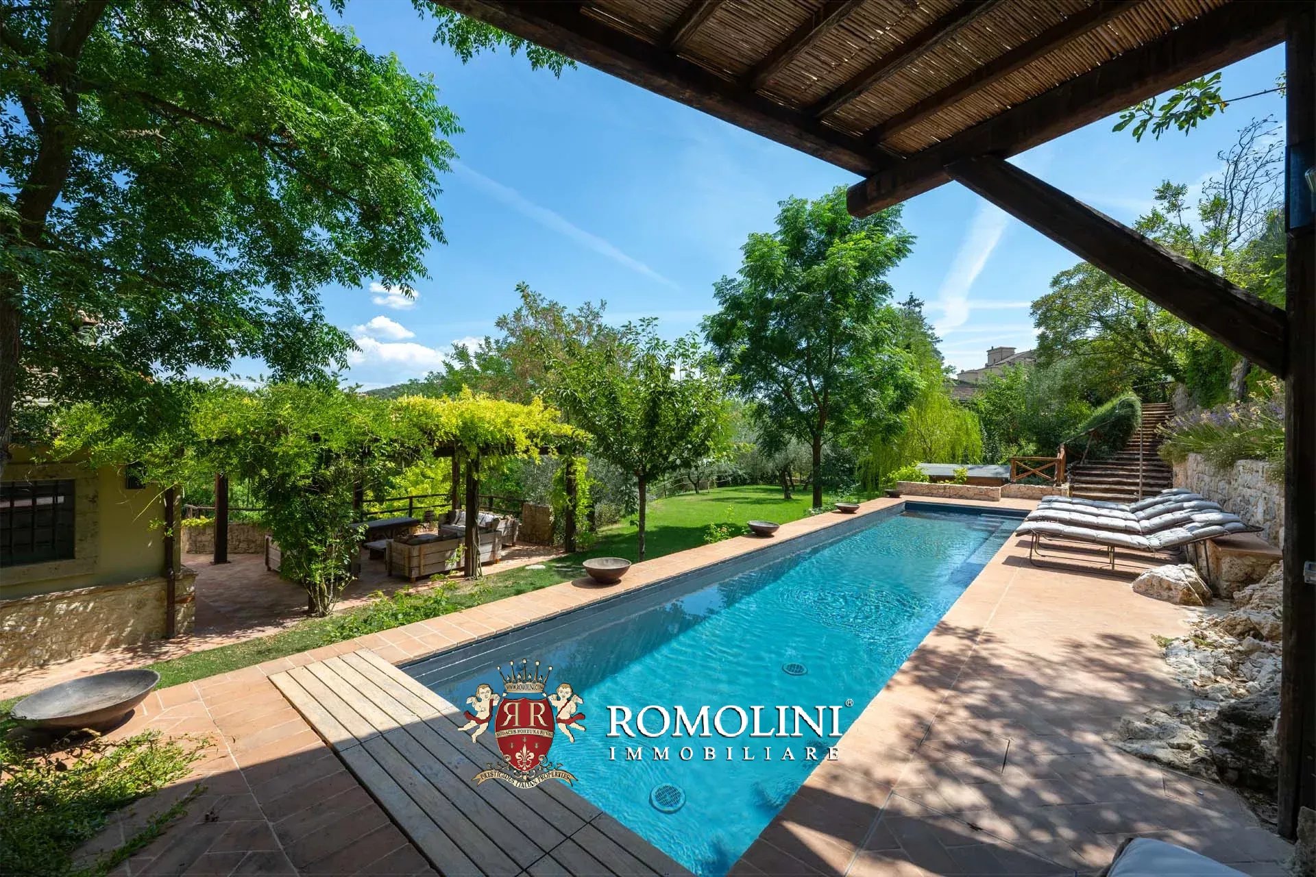 4 Bedroom Villa/Townhouse's Image 3
