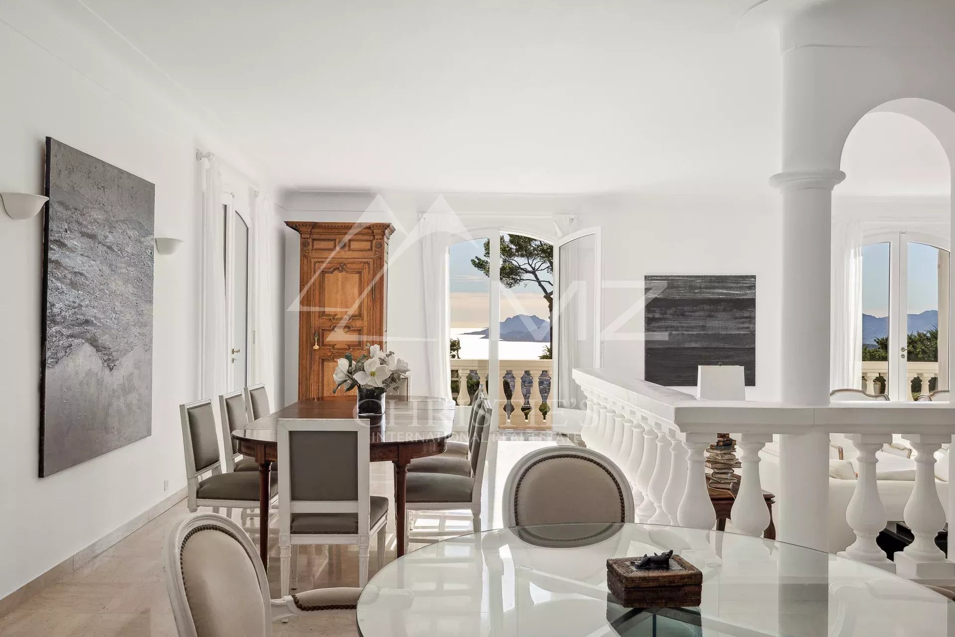 4 Bedroom Villa/Townhouse's Image 5