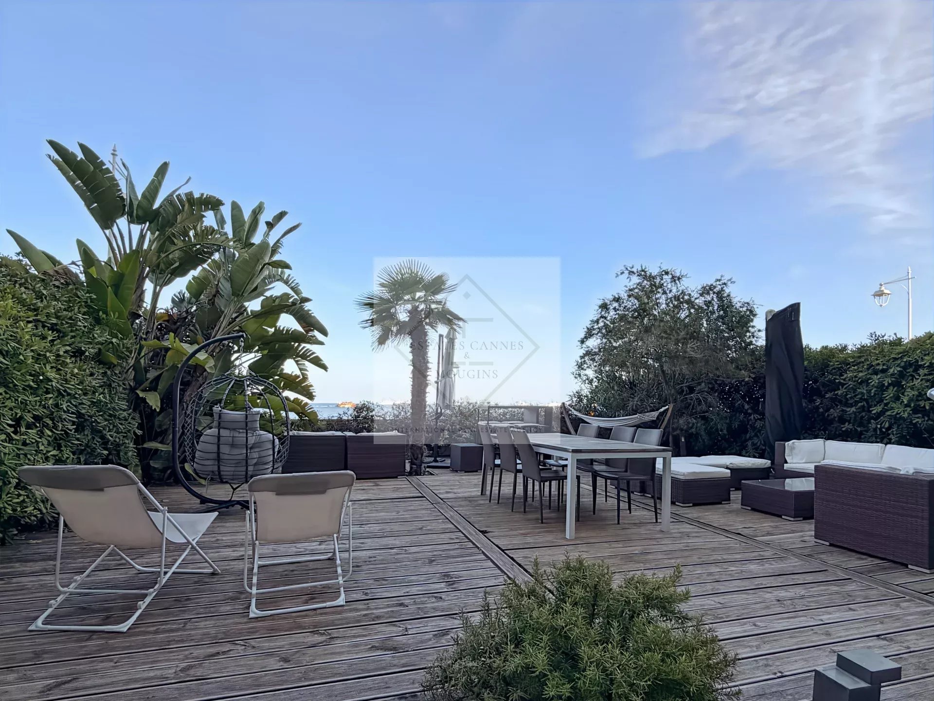 ACCÈS PLAGE DIRECT — APPARTEMENT 3 PIÈCES EN PREMIÈRE LIGNE AVEC VUE MER — photo 6