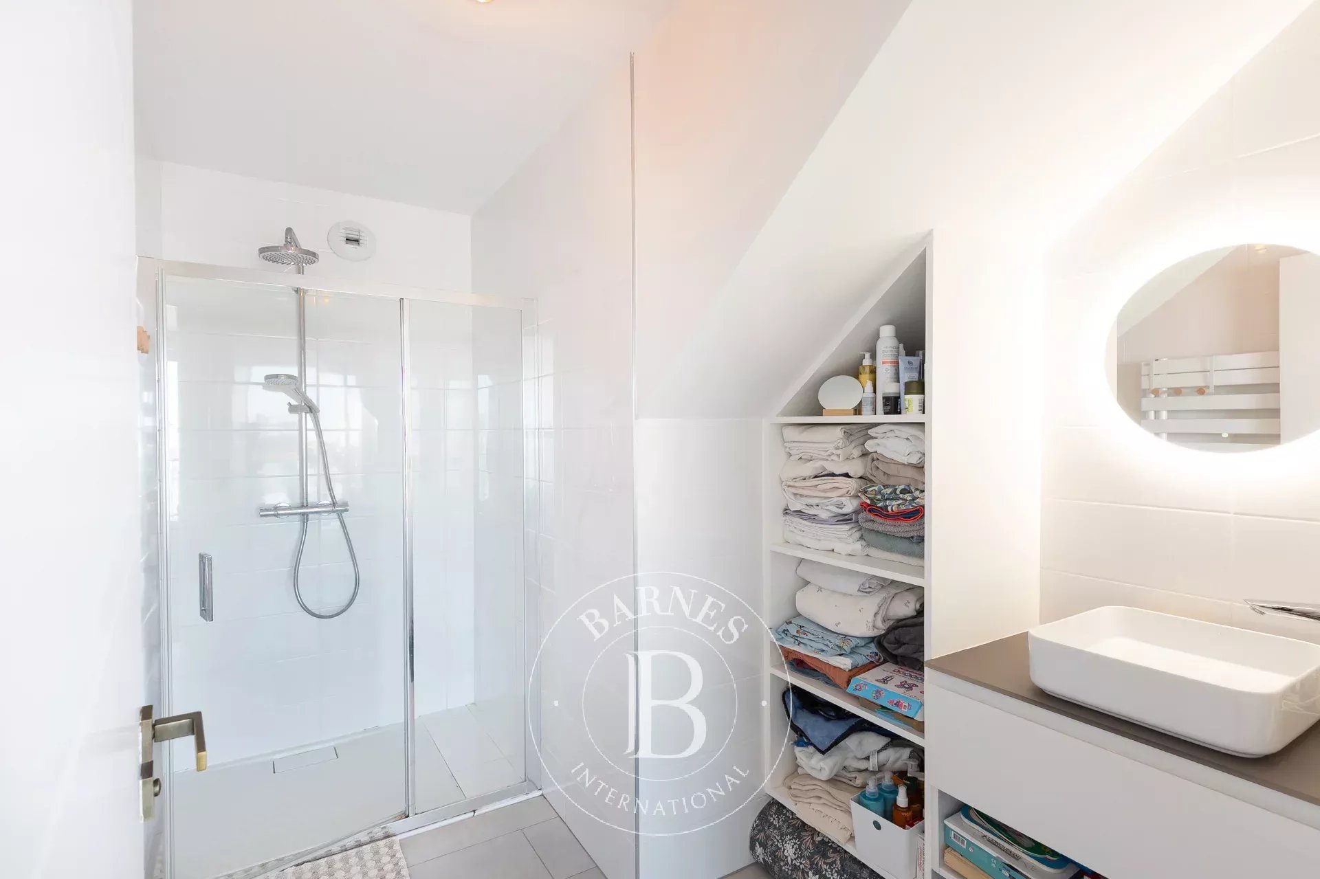 Paris  - Apartment 2 Bedrooms - picture 19