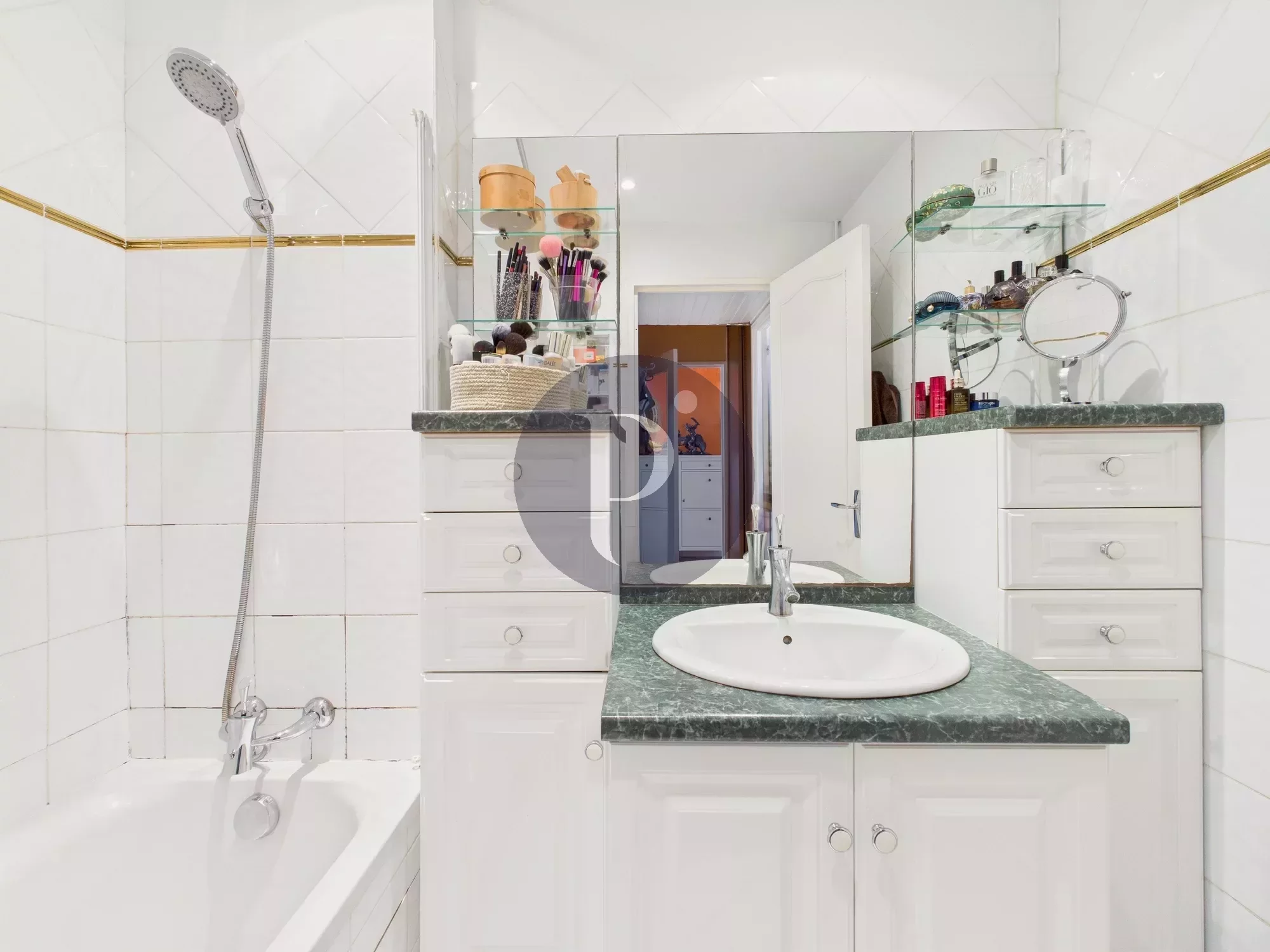 vente-appartement-3-pieces-le-plessis-robinson-83873560