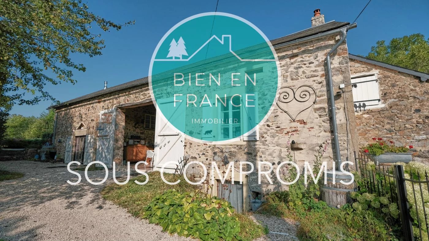 Fermette au bout d'un chemin à vendre à Villapourçon