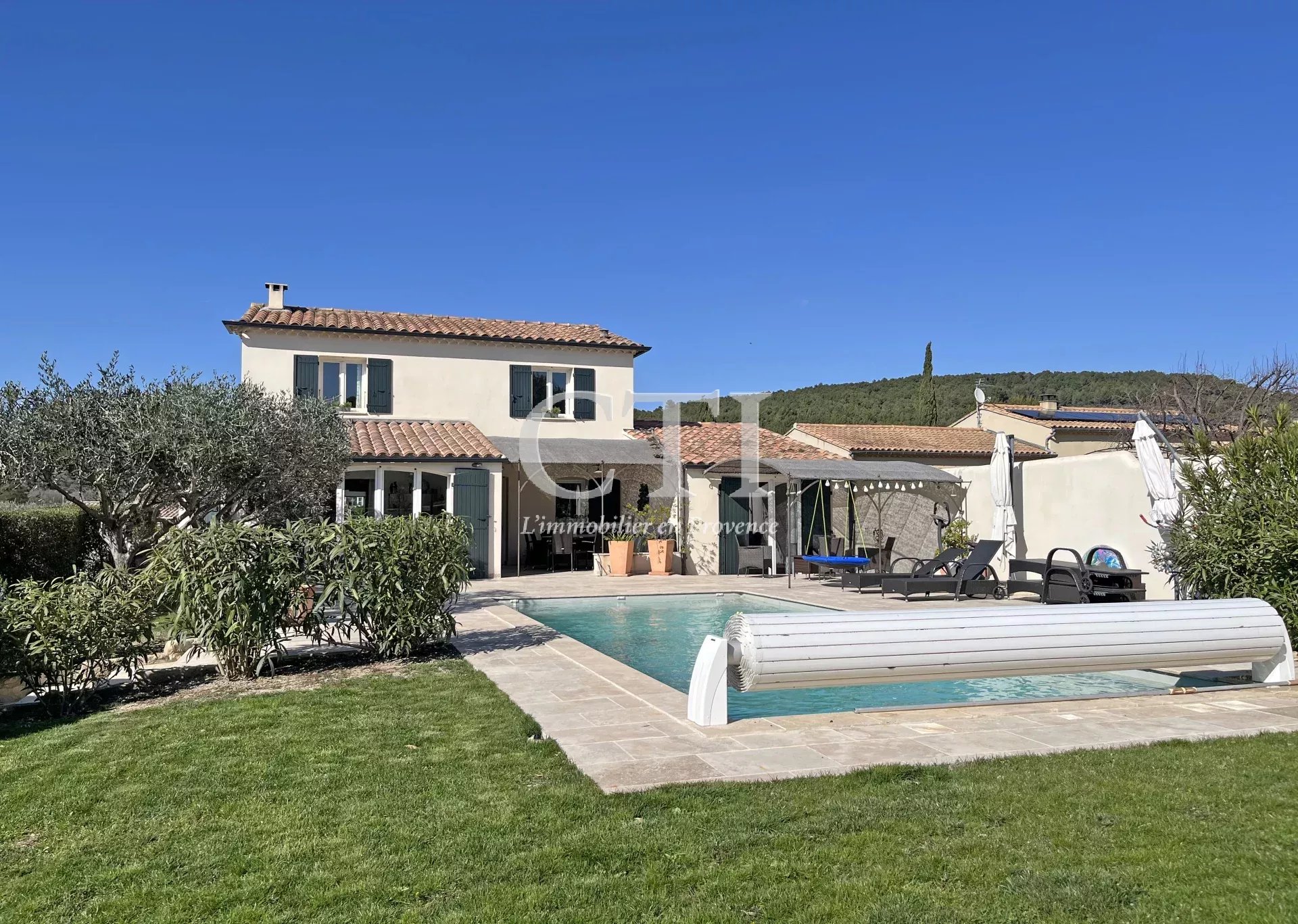 Agence immobilière de 