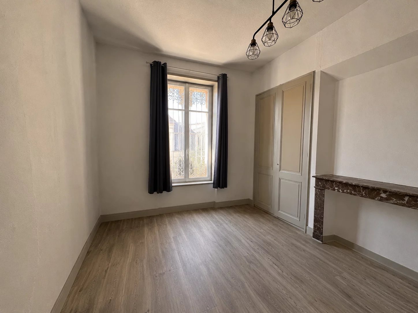 87165142 Vente Lyon 8ème
