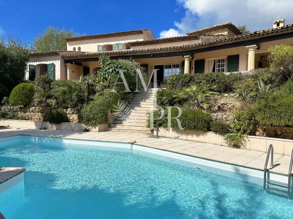 SUPER CANNES PROVENCAL VILLA WITH SEA VIEW — photo 1