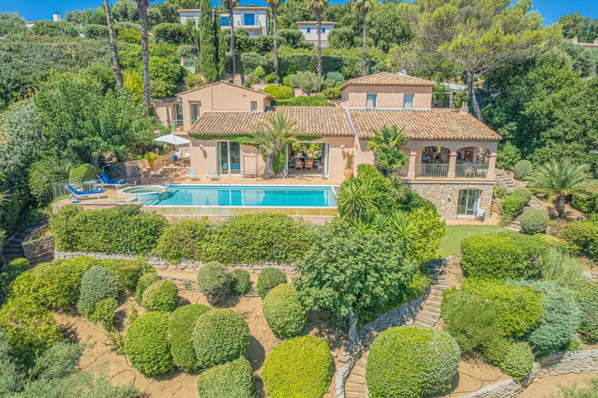 Provencal villa with sea view
