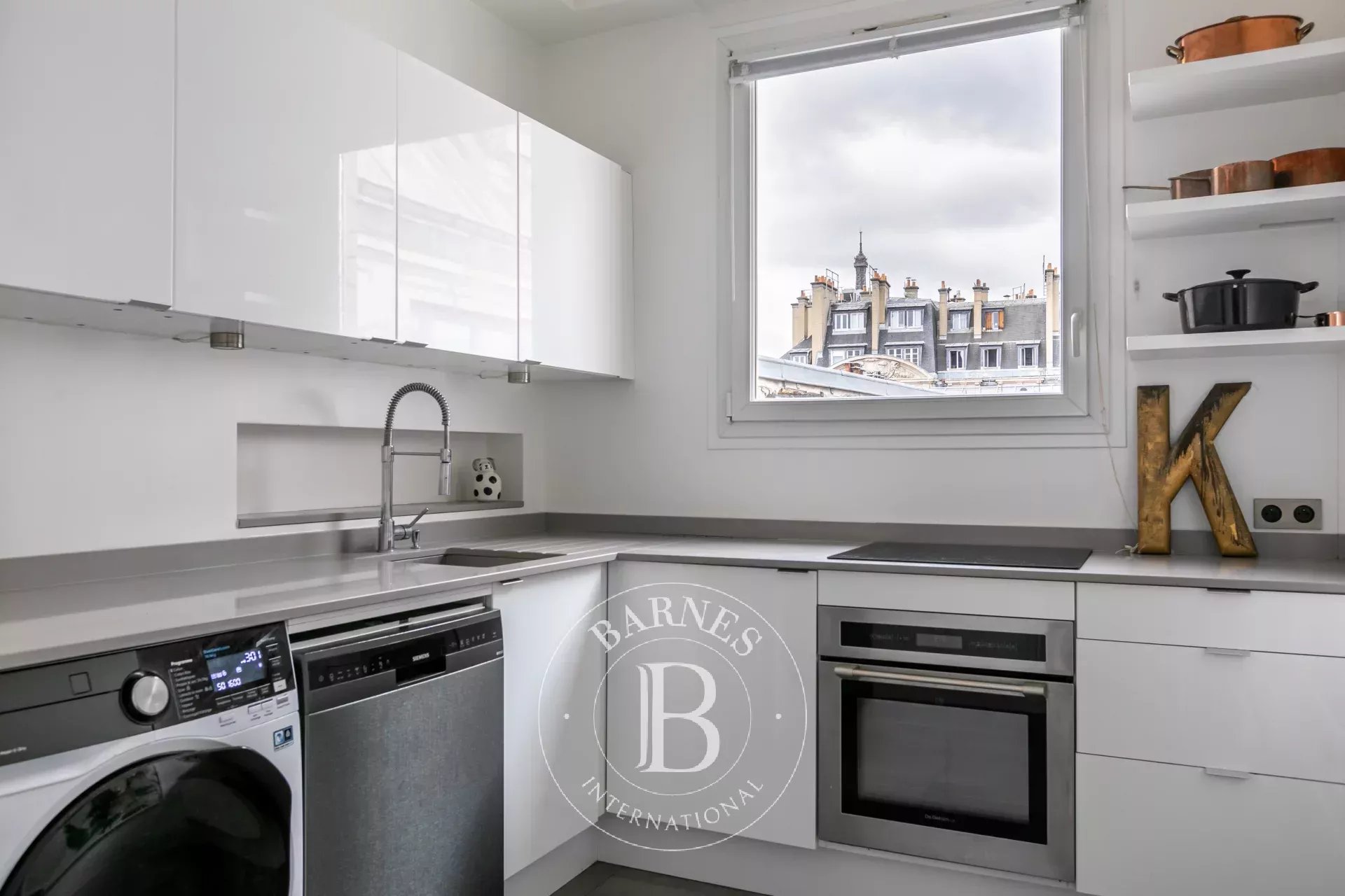 Daire Paris 8ème - picture 11