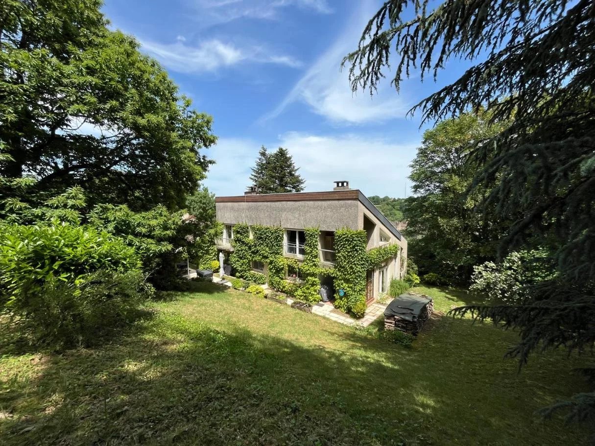PROPRIÉTÉ - MONTCENIS