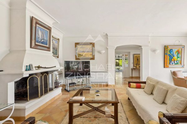 Charming villa in a peaceful setting within walking distance of the village of Vence — photo 4