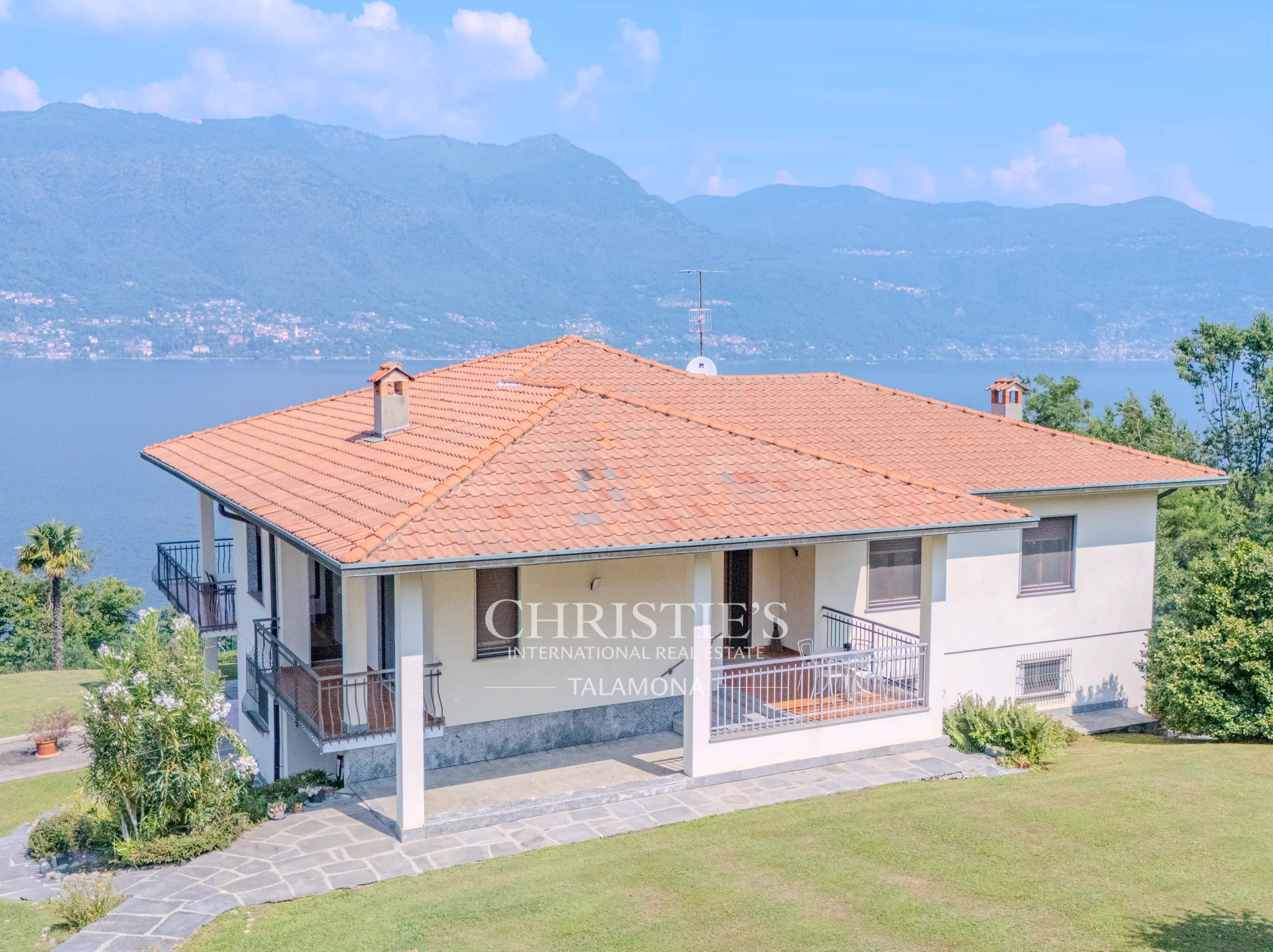 3 Bedroom Villa/Townhouse's Image 4
