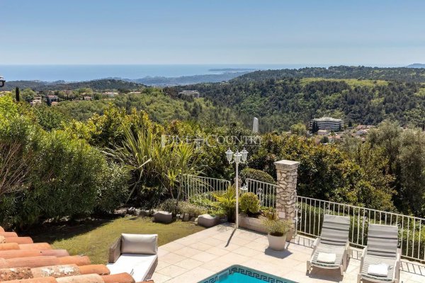 Charming Villa for sale in Vence with Panoramic Views — photo 2