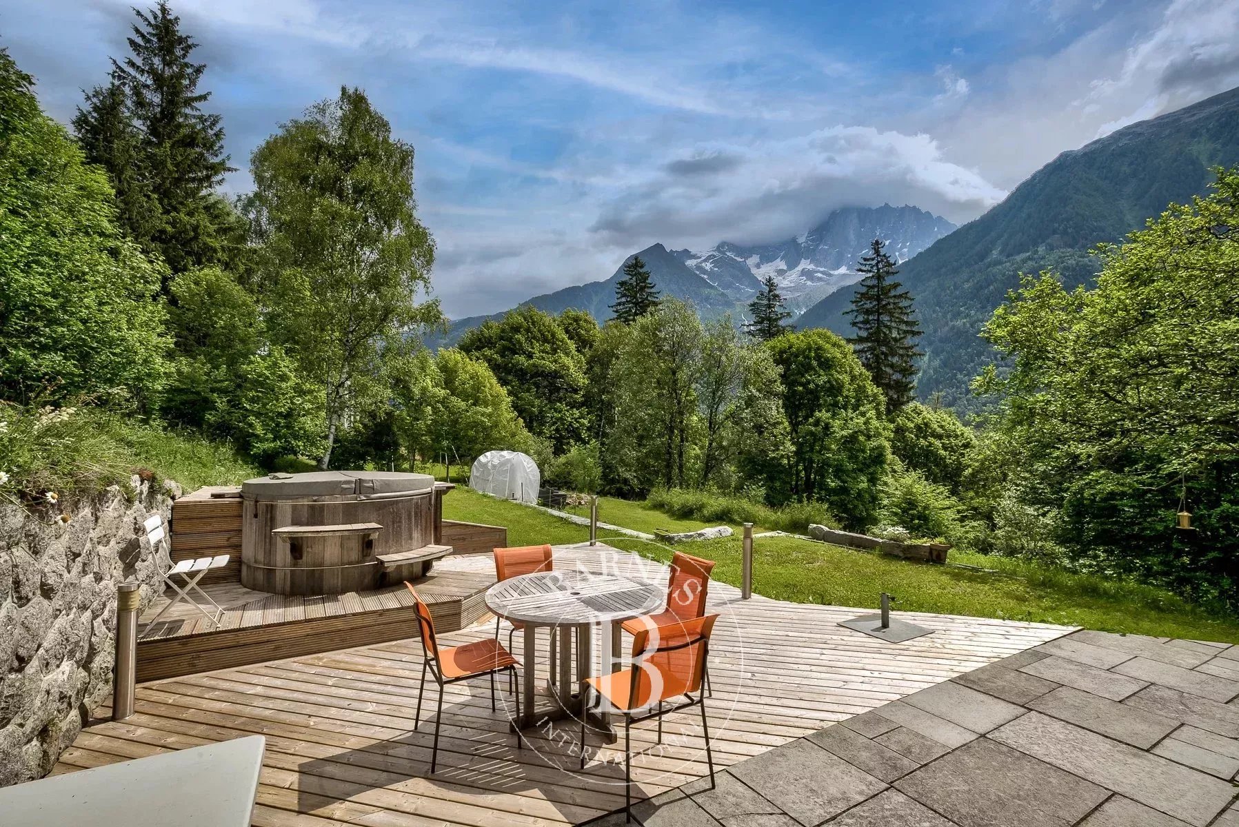 Chalet Chamonix-Mont-Blanc  -  ref 87004794 (picture 1)
