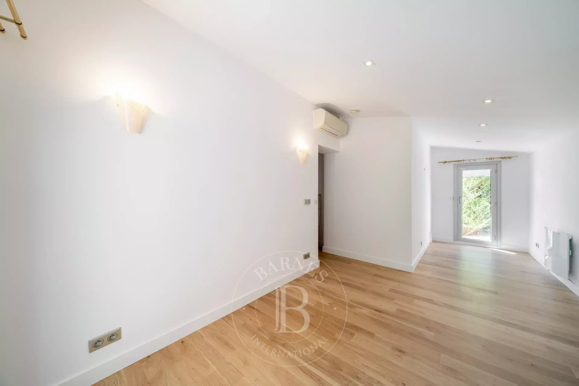 Villa Cannes - picture 20