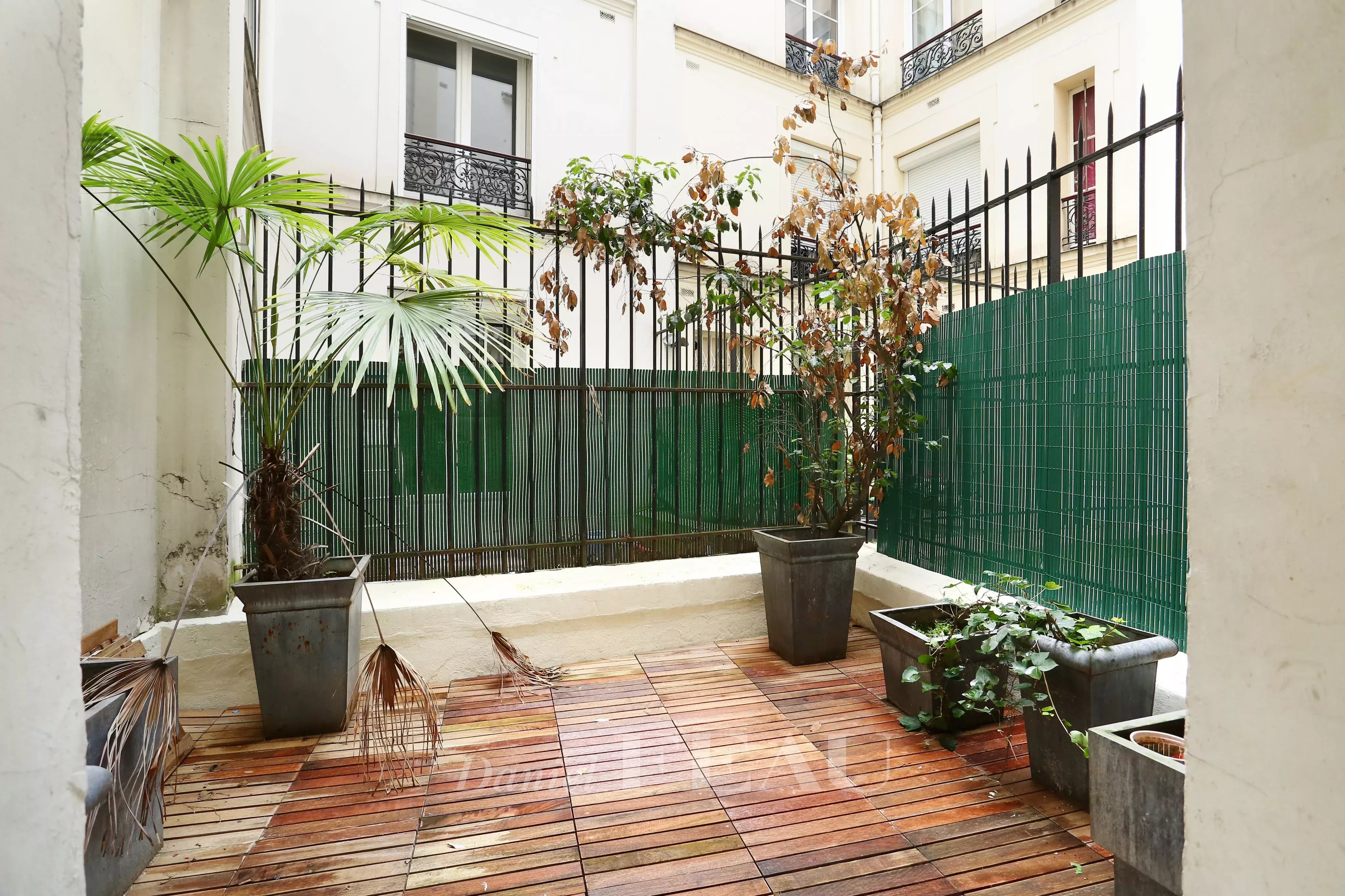 Terrasse sur cour