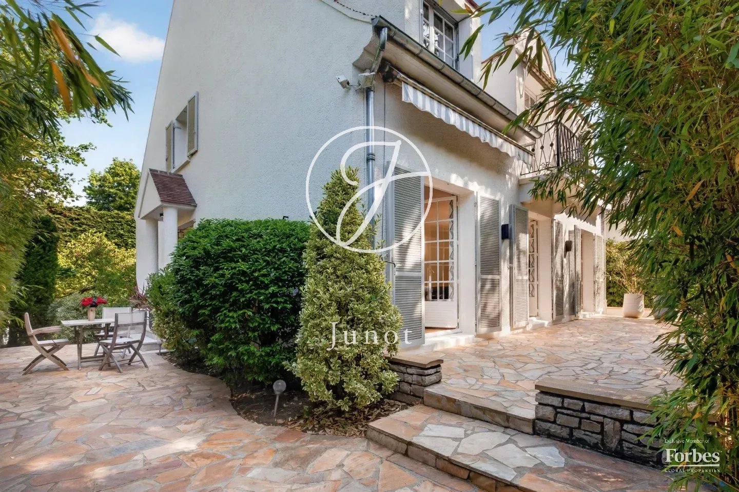 Le Vésinet - CHARMETTES - Maison - 5 chambres - 207m² - Terrain de 757m².