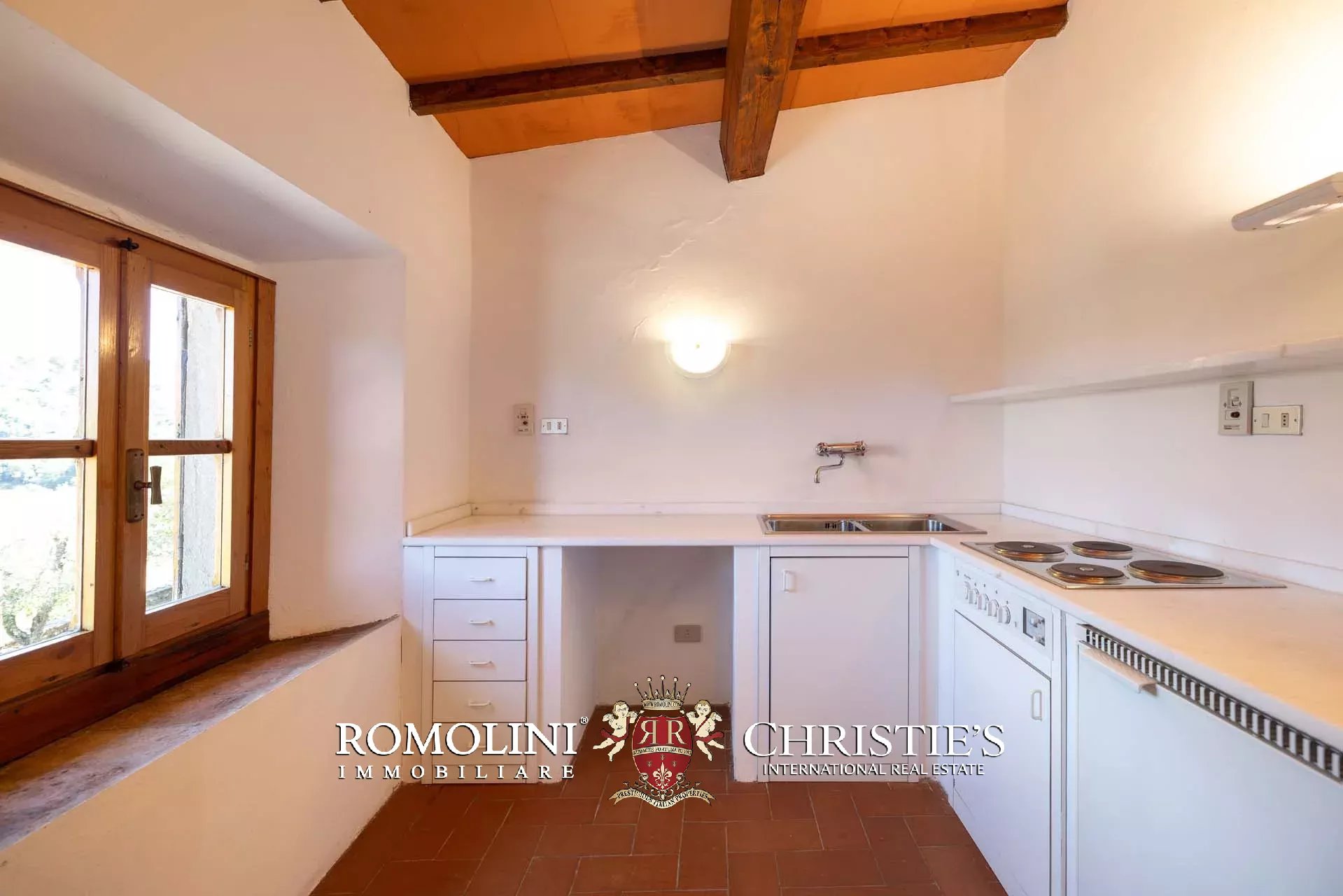 5 Bedroom Villa/Townhouse's Image 33