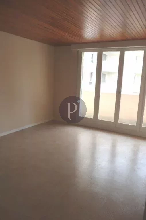 location-appartement-3-pieces-lhay-les-roses-83870989