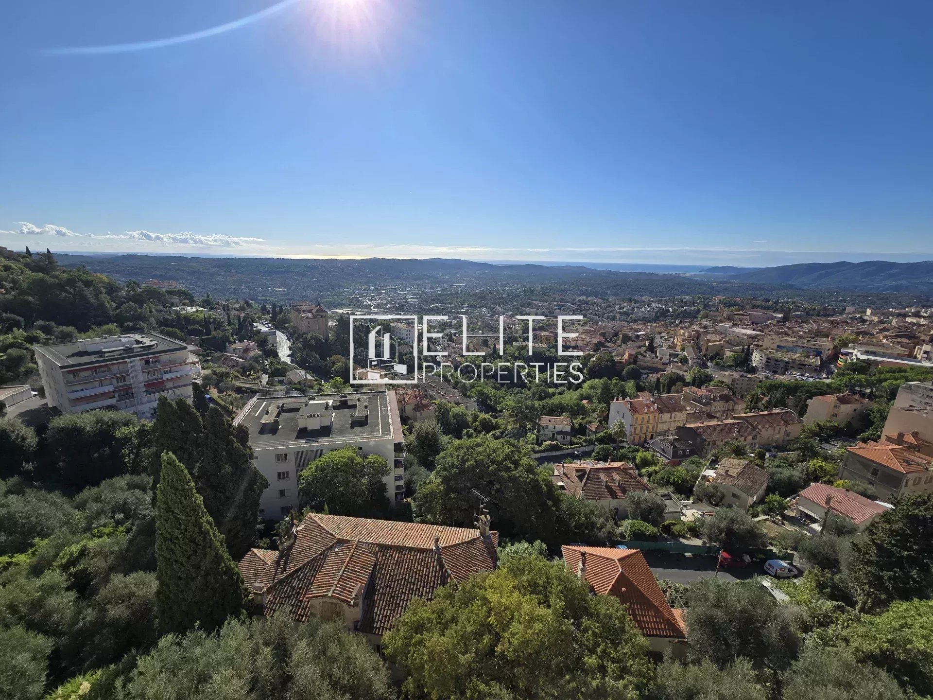 3 ROOMS APARTMENT 53m² SEA VIEW– GRASSE
