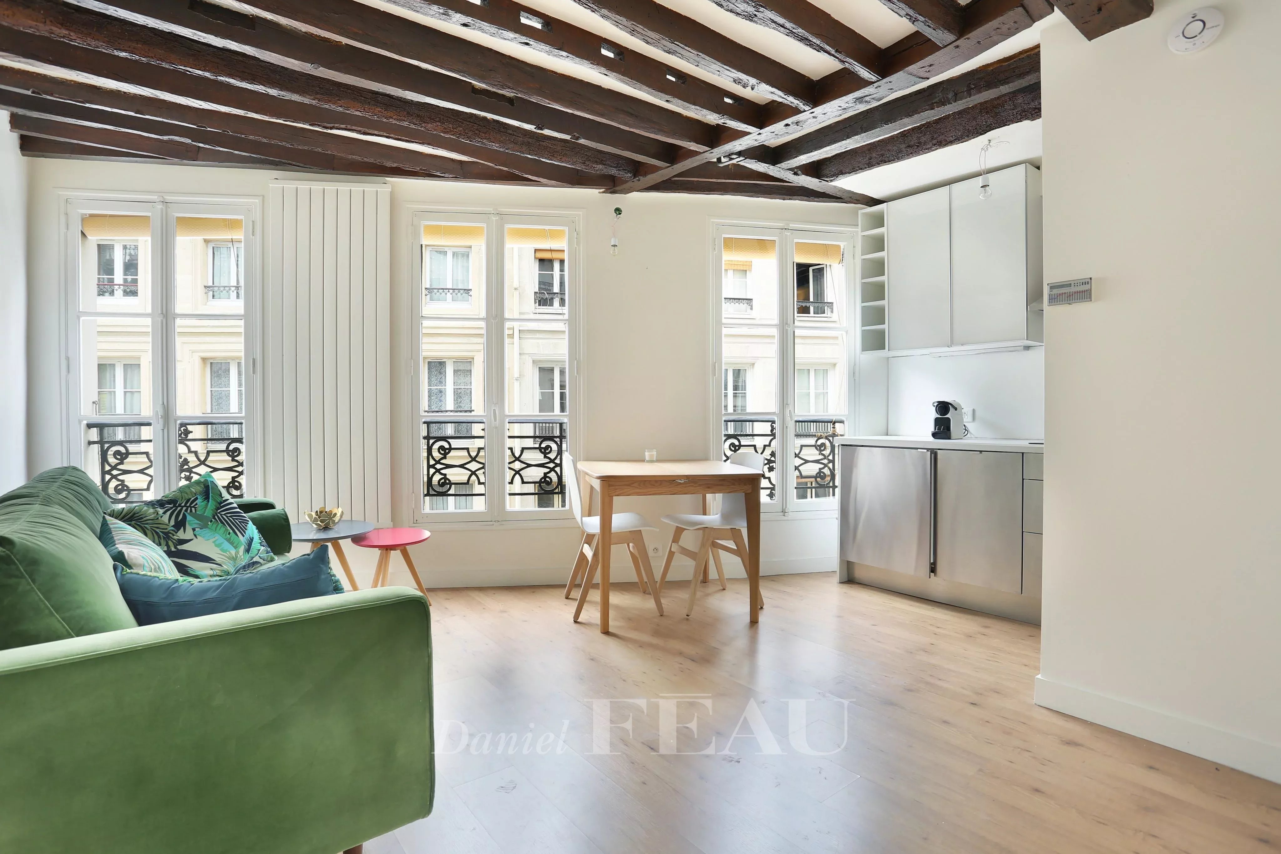 Living-room Wooden floor