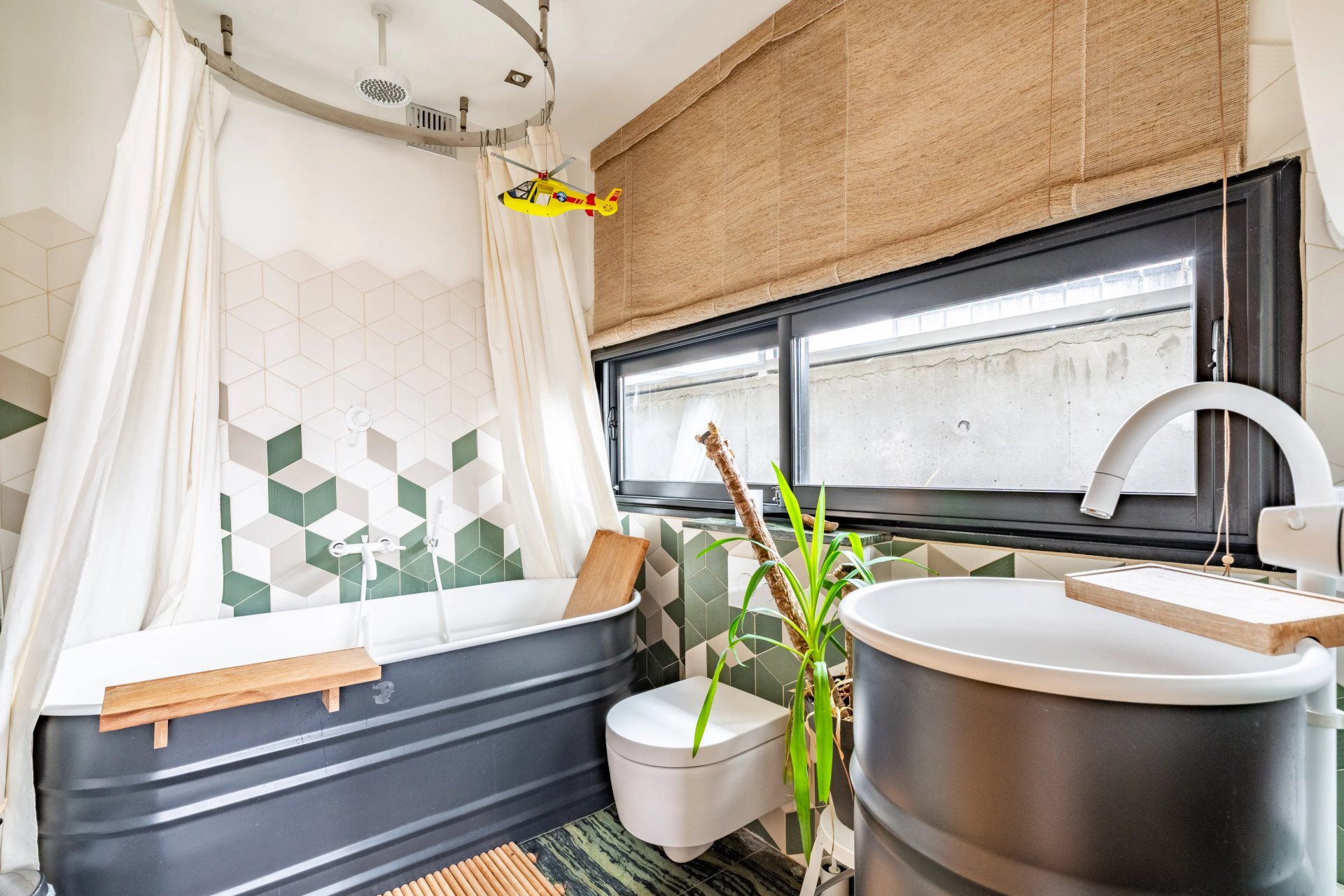 2 Bedroom Apartment/Flat's Image 11