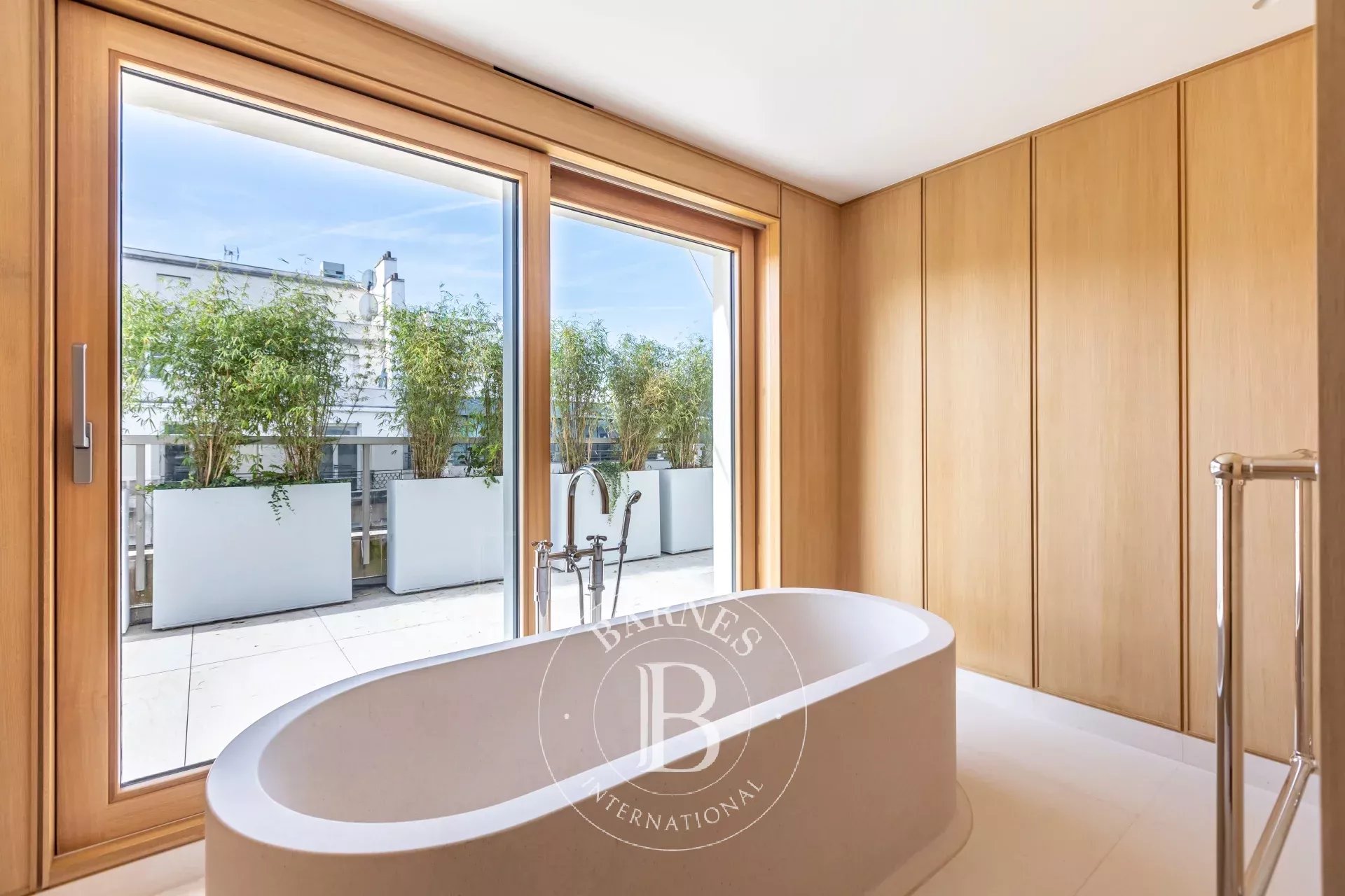 Daire Paris 8ème - picture 12