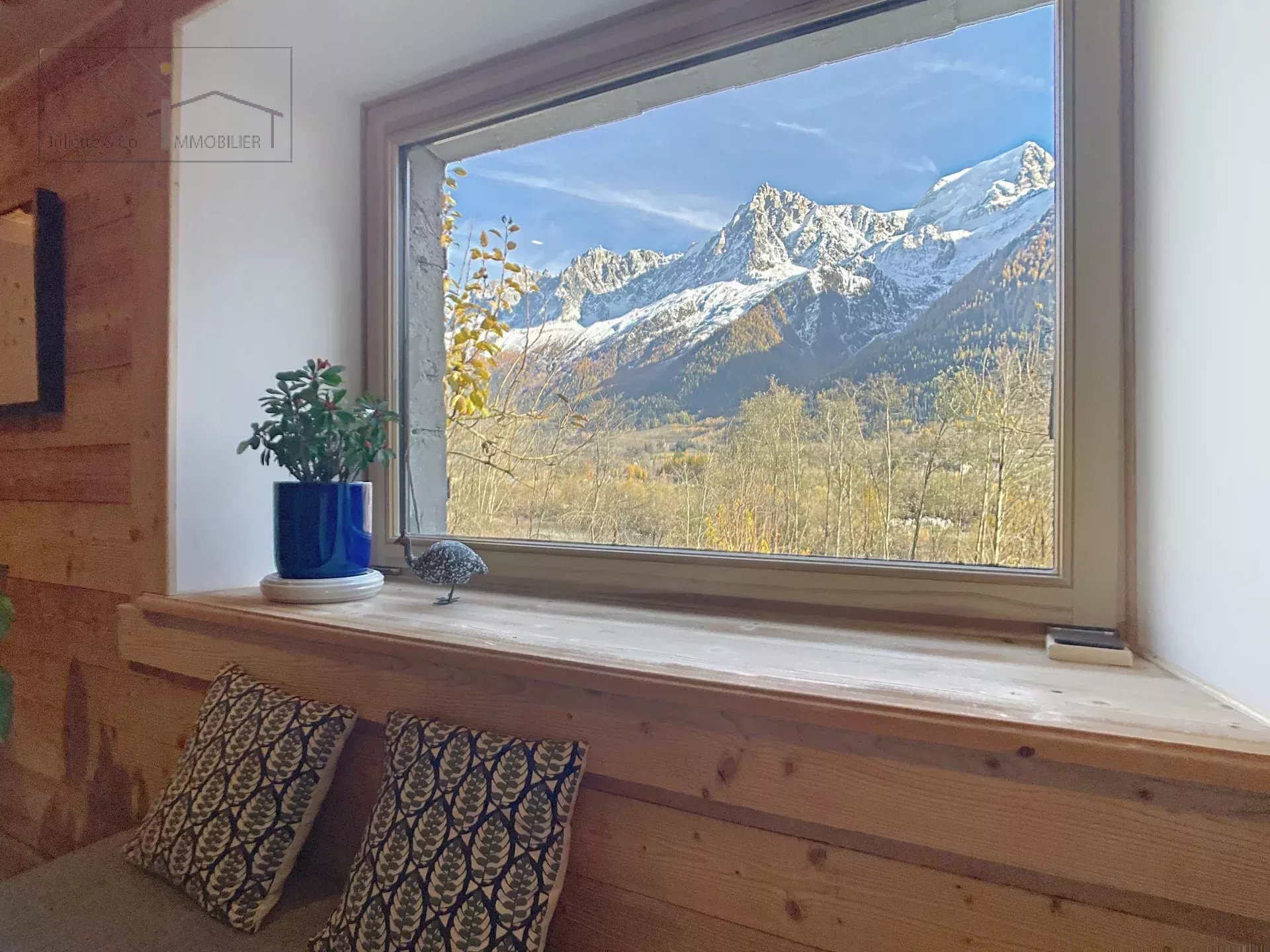 Photo of Semi-detached farmhouse with lots of character