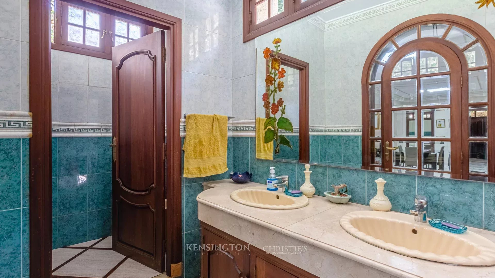 4 Bedroom Villa/Townhouse's Image 30