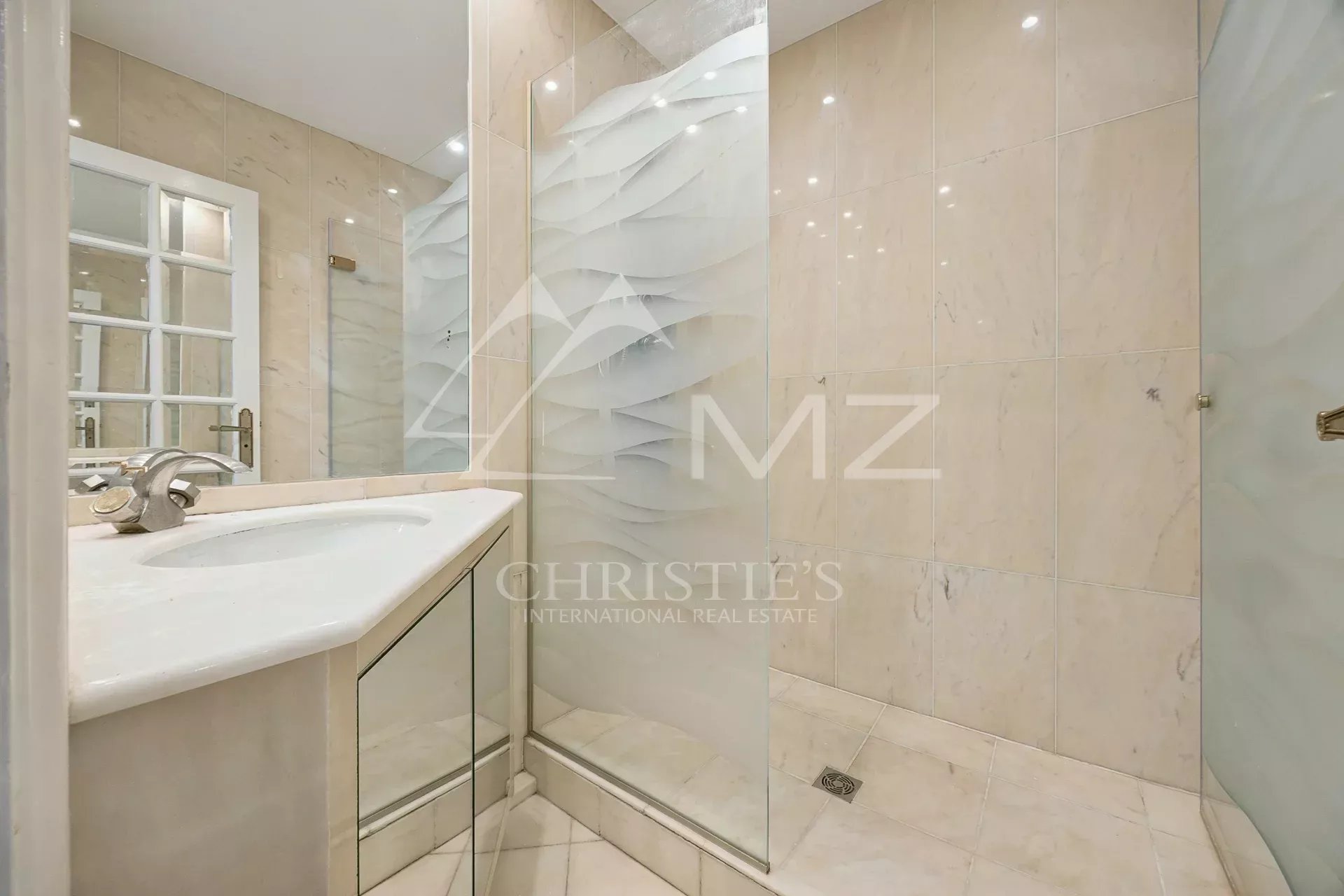 2 Bedroom Apartment/Flat's Image 6