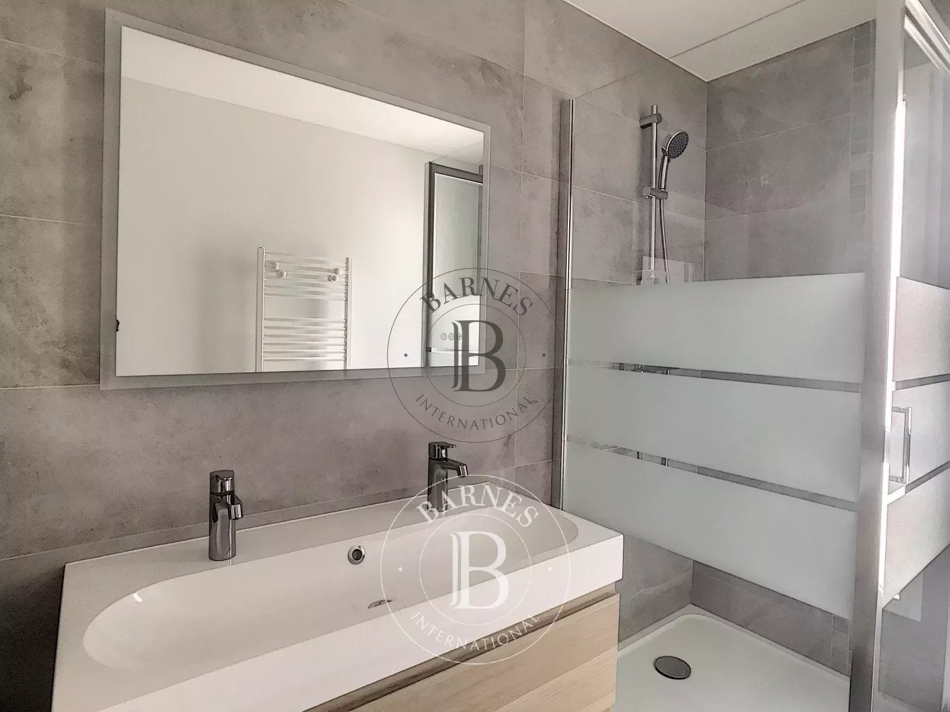 Daire Paris 20ème - picture 8