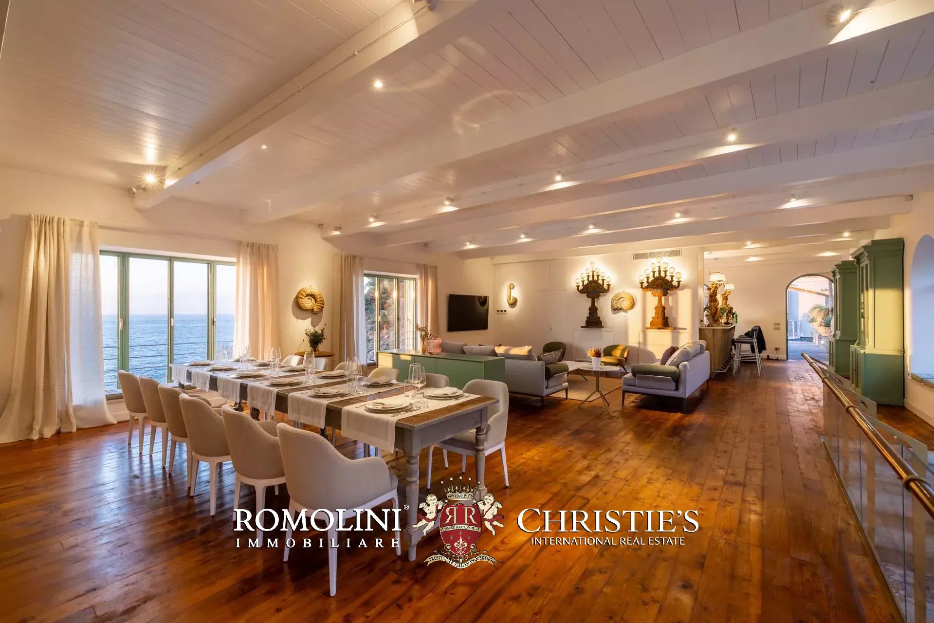 8 Bedroom Villa/Townhouse's Image 82