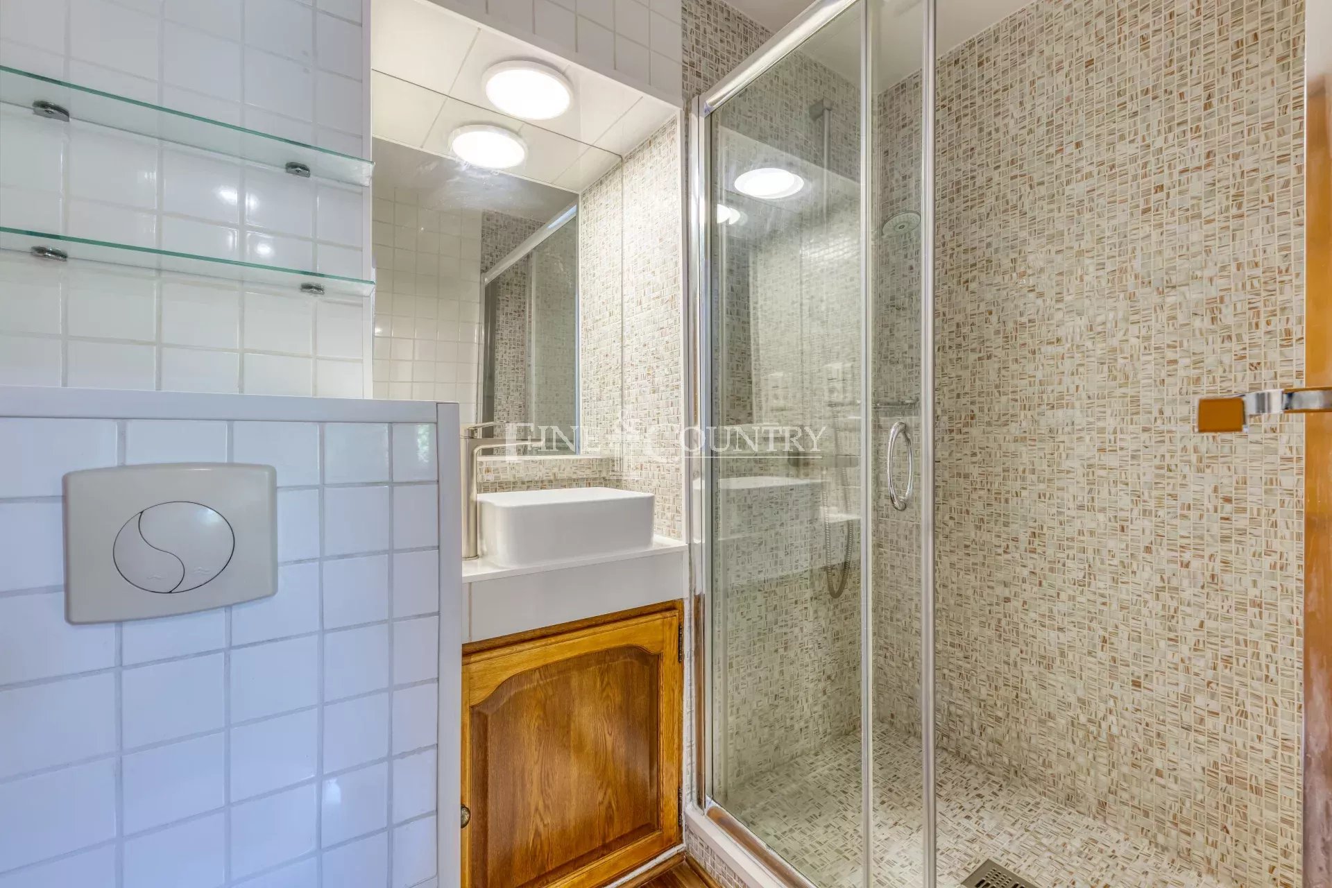 Photo of For Sale Villa in La Roquette-sur-Siagne