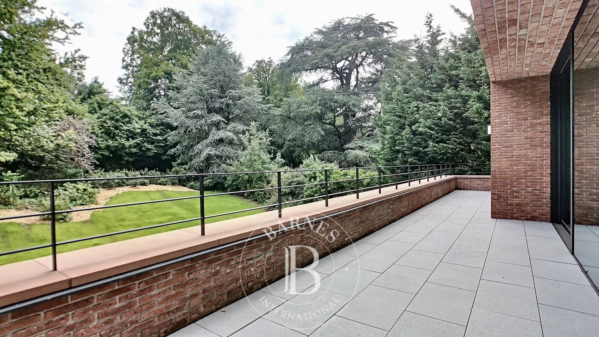 Observatoire Duplex 250m2 3CH 3SDB 2 Parkings