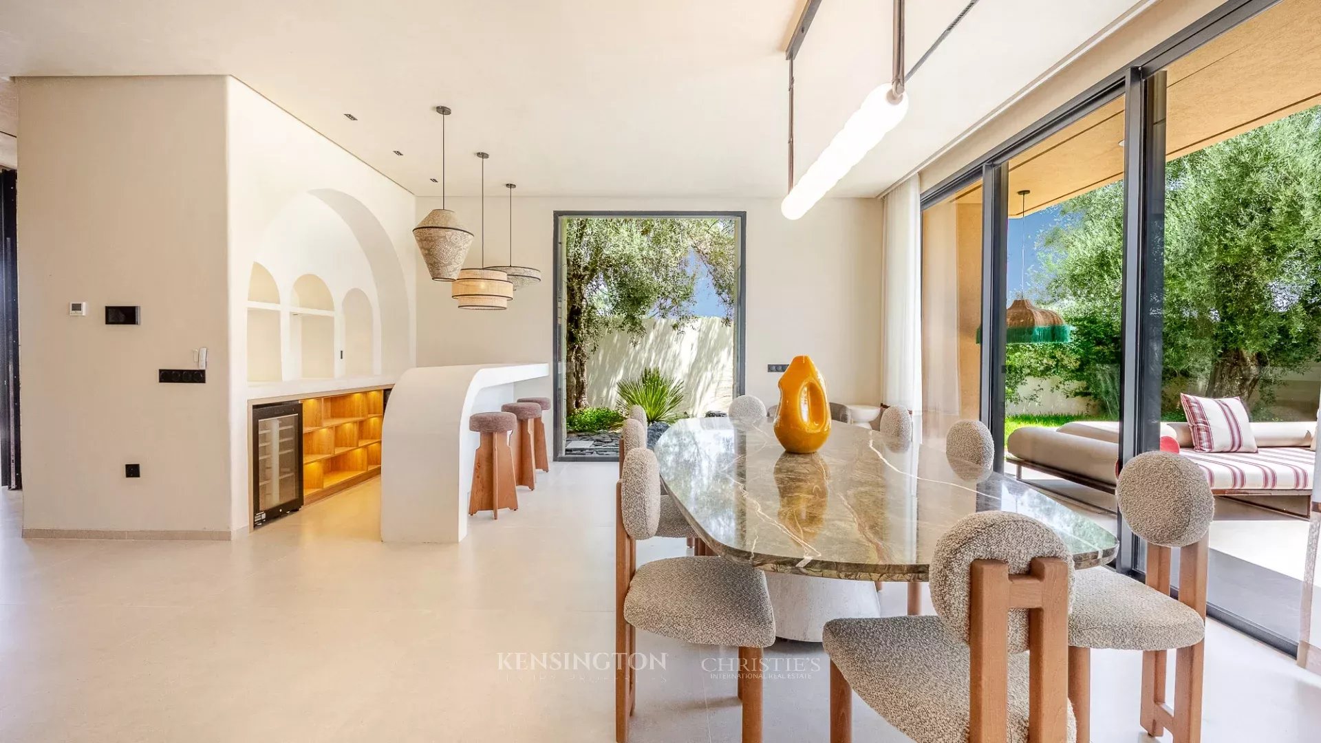 5 Bedroom Villa/Townhouse's Image 8
