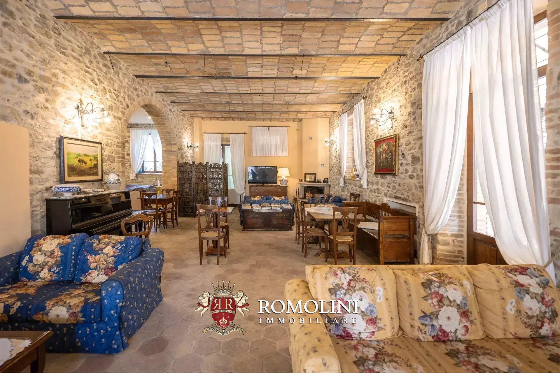 14 Bedroom Villa/Townhouse's Image 44