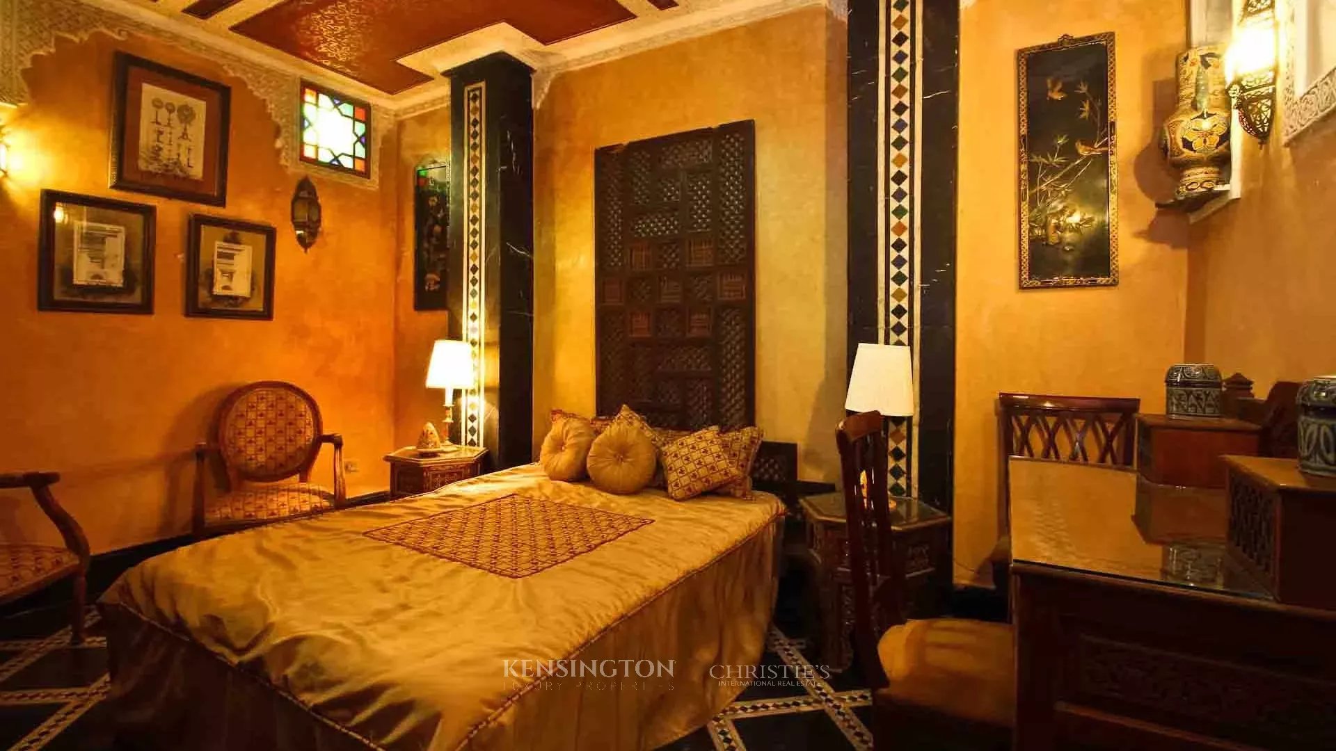 6 Bedroom Villa/Townhouse's Image 4
