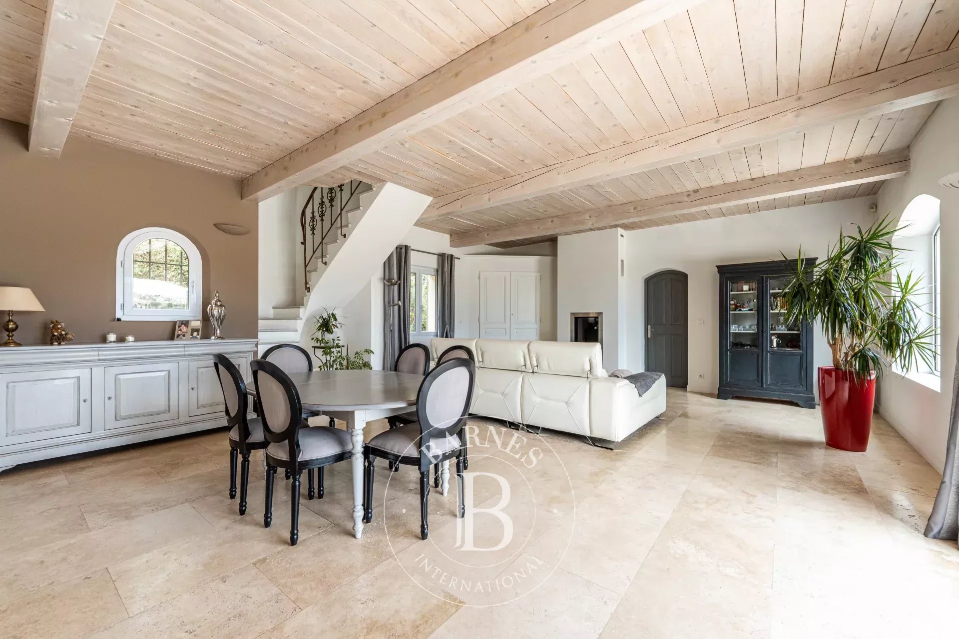 AIX EN PROVENCE - PANORAMIC VIEW - 200SQM - 5 BEDROOMS -  POOL - GARDEN 4 000 SQM - picture 5